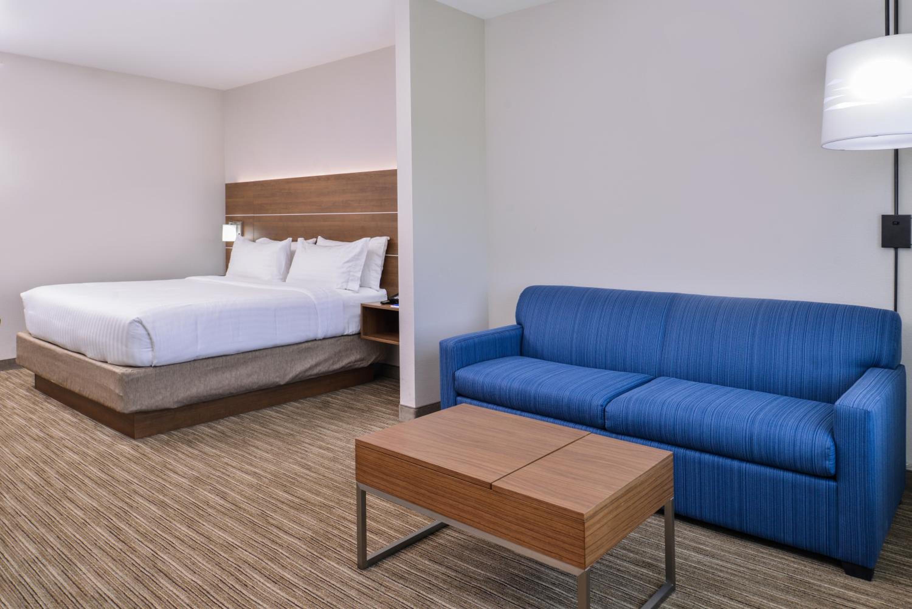 King Suite - Communication Accessible photo 2
