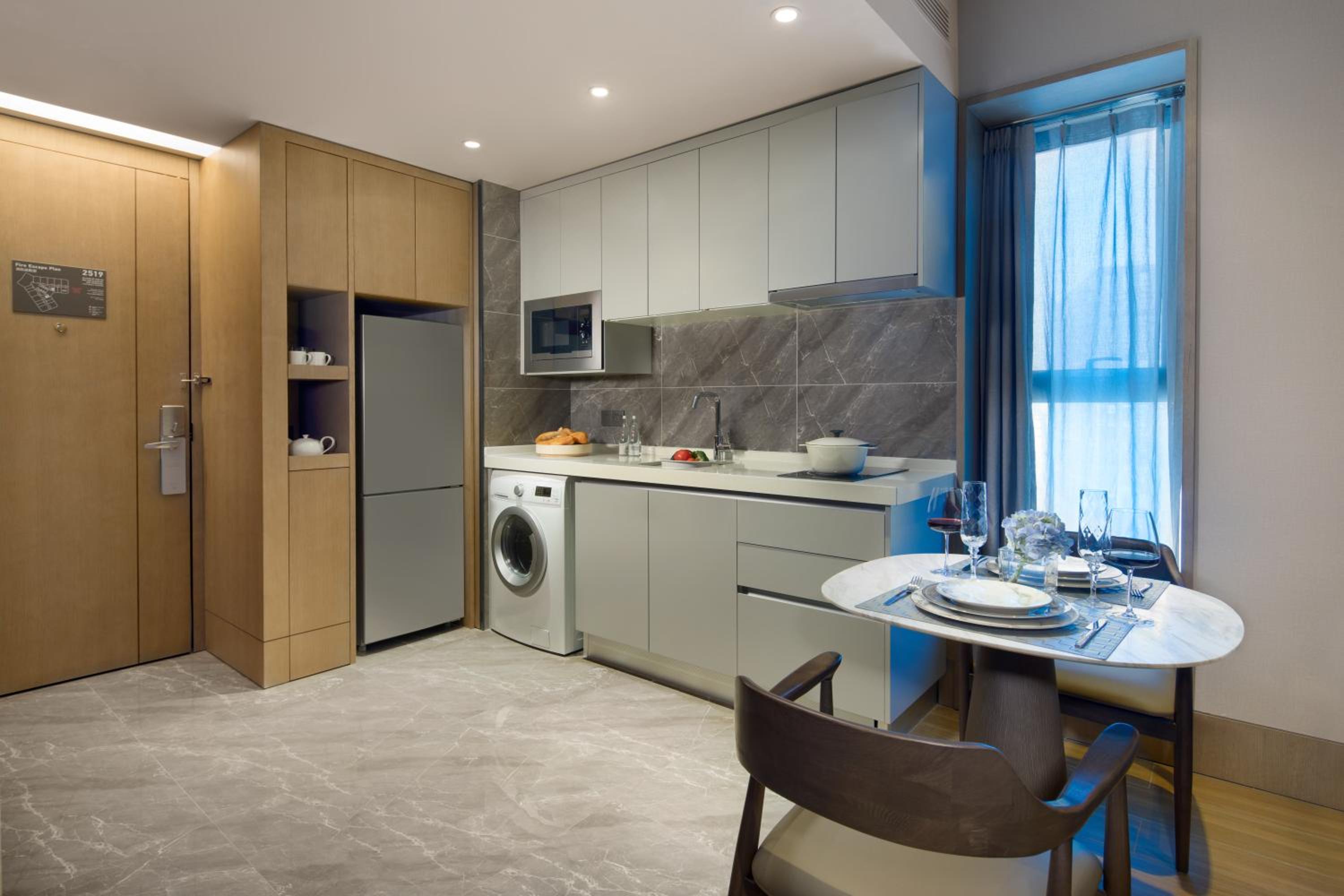 One Bedroom Deluxe Room - 2 Breakfasts - Photo 4