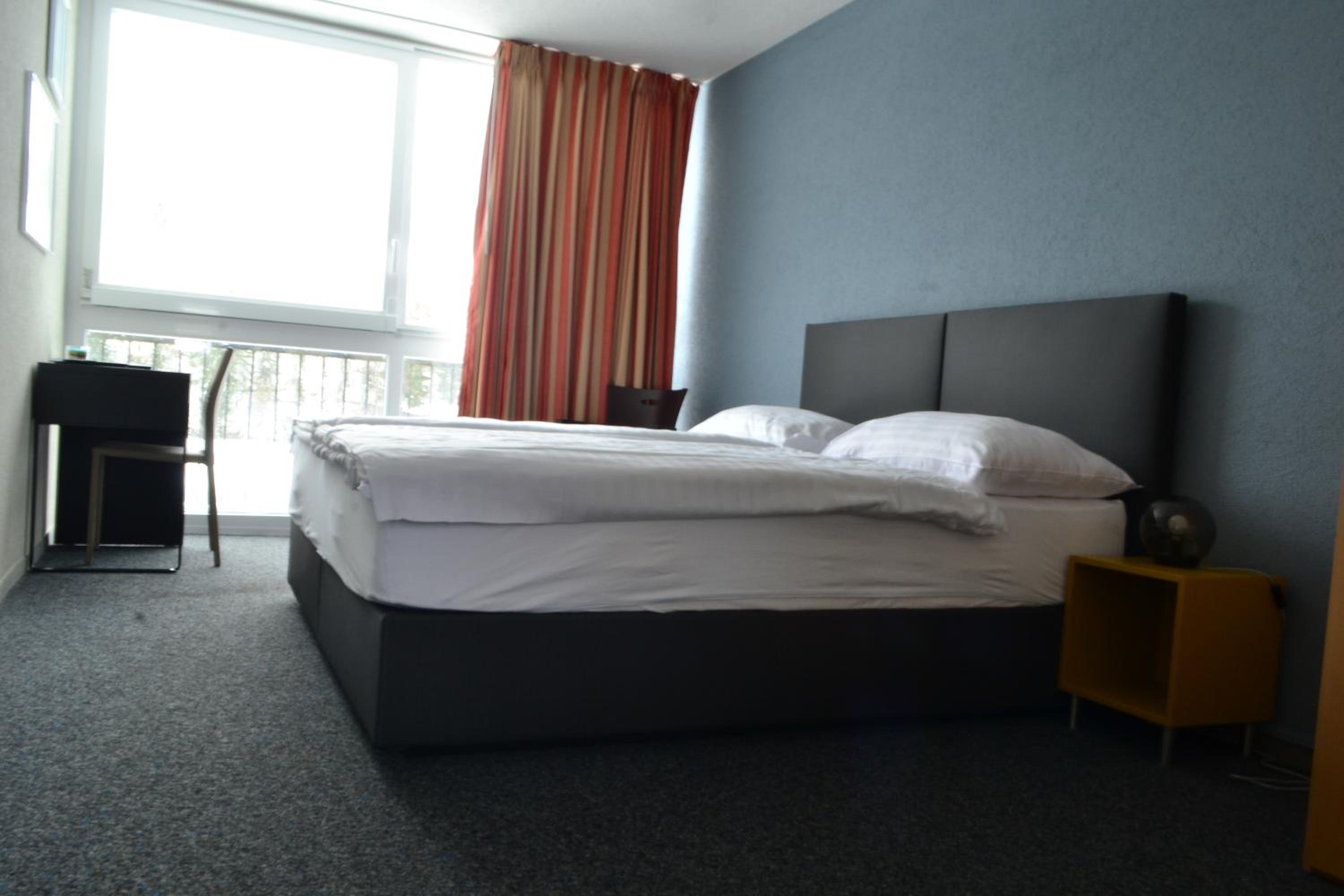 Double Room with Lake View - Photo 21