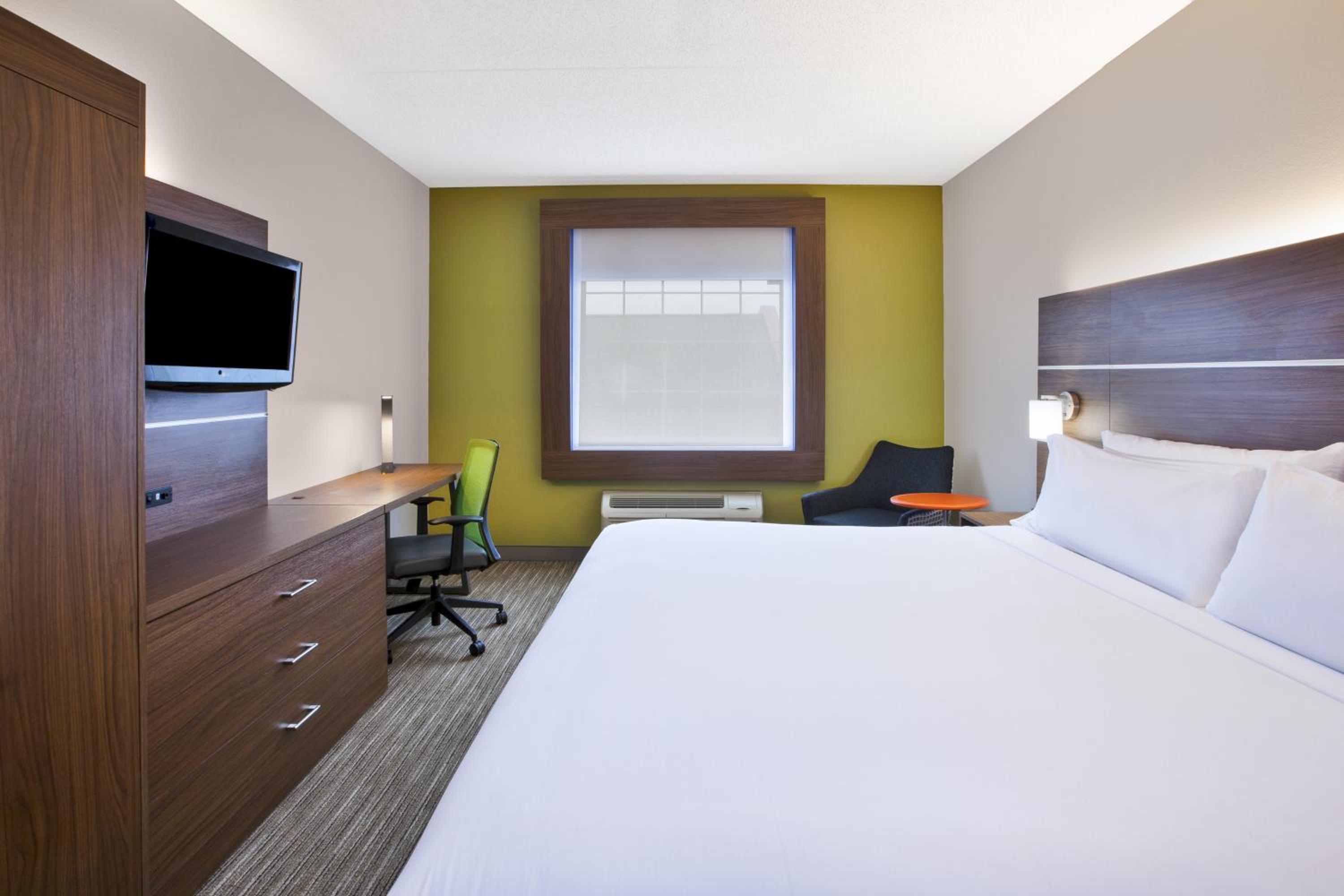 King Room - Disability Access - Photo 3