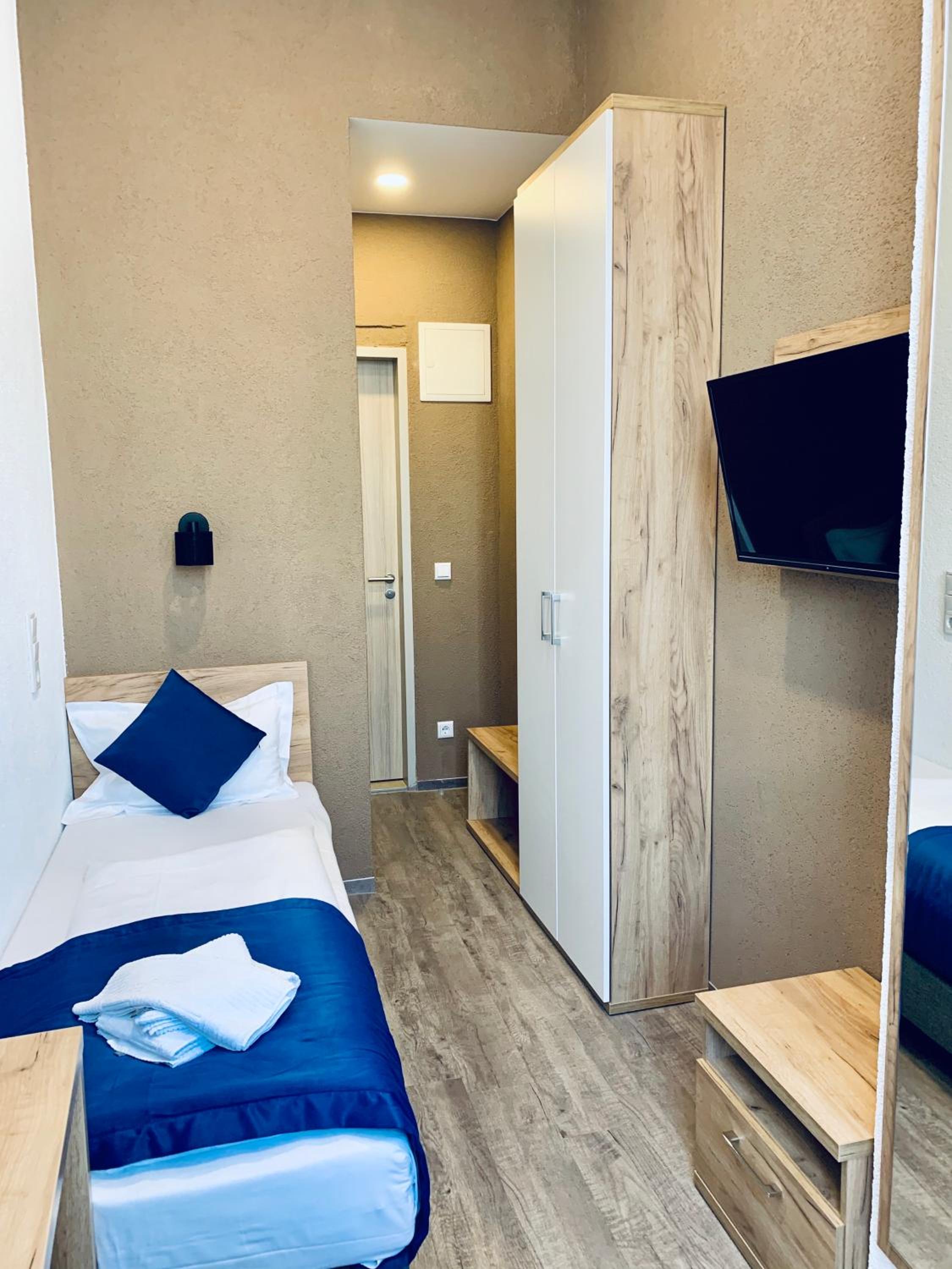 Single Room photo 1