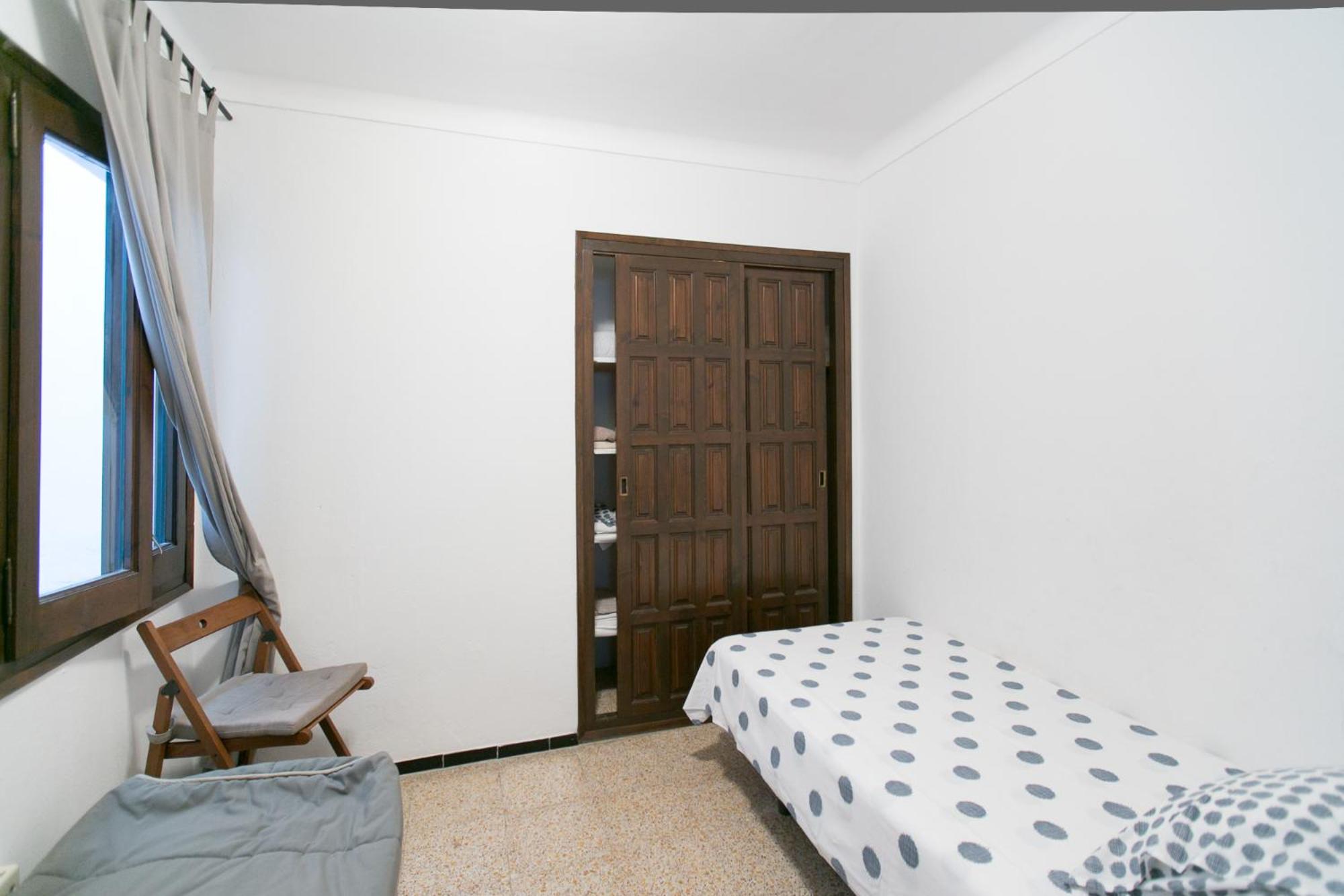 Apartment photo 2