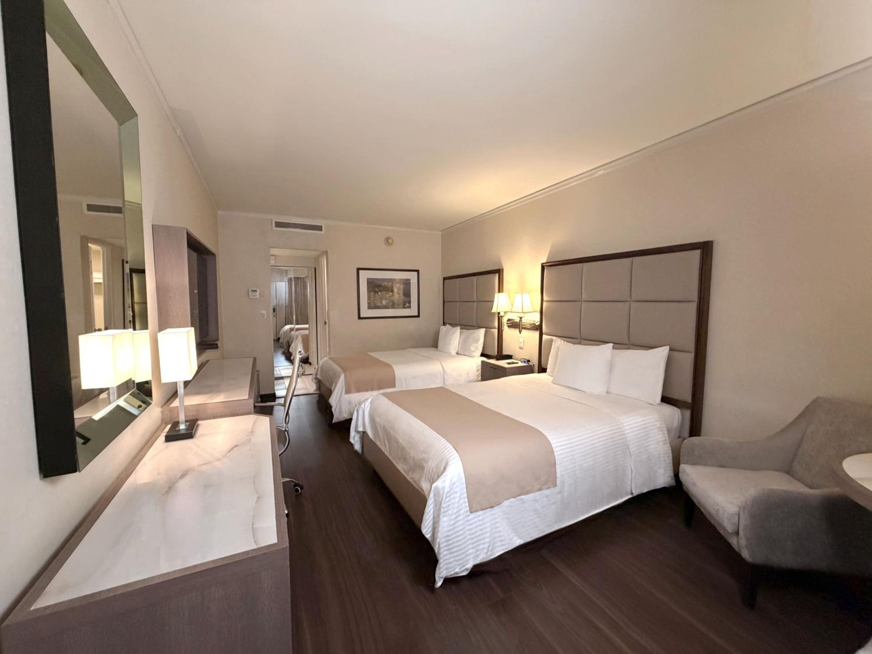 Standard Twin Room with Garden View