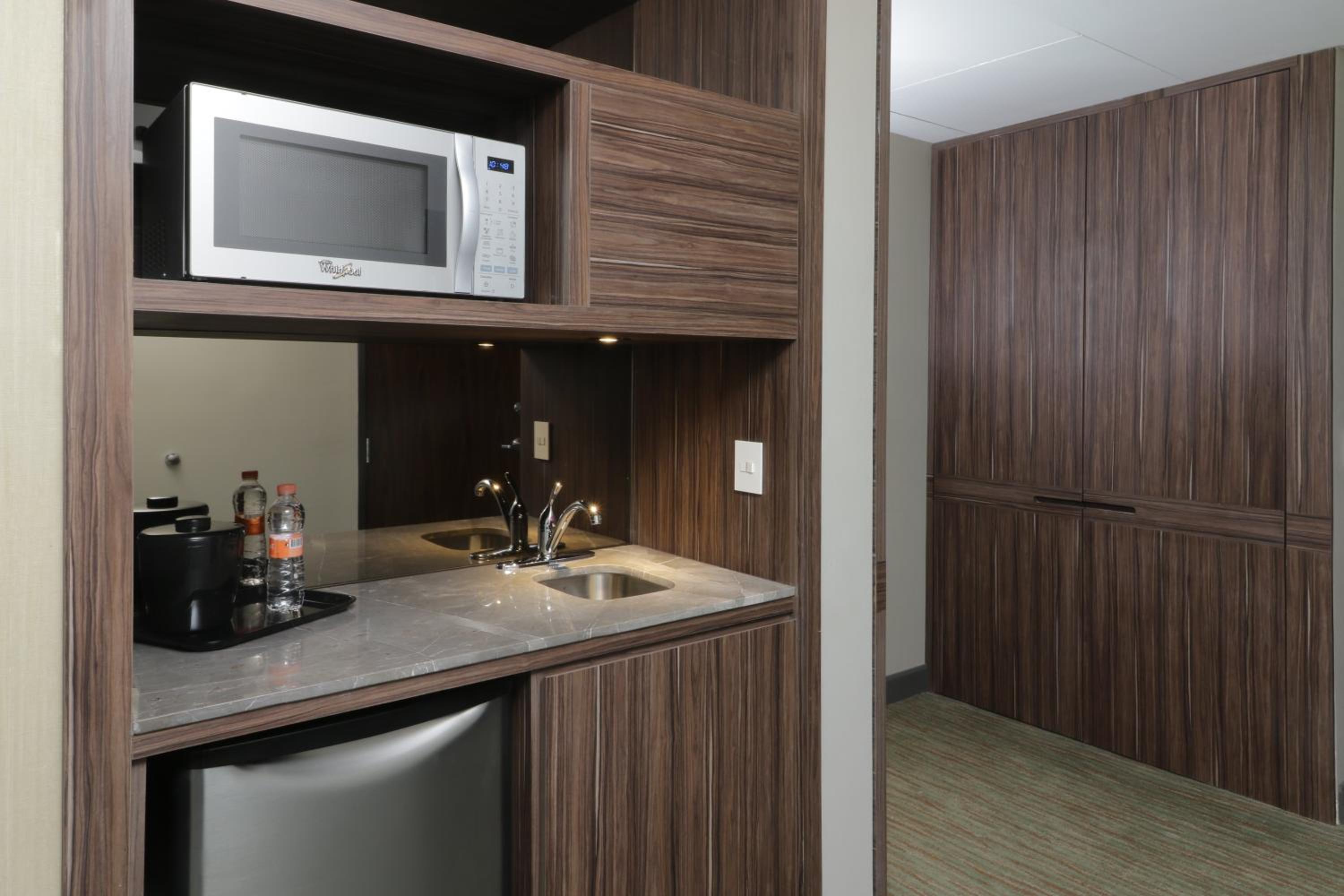 Junior King Suite