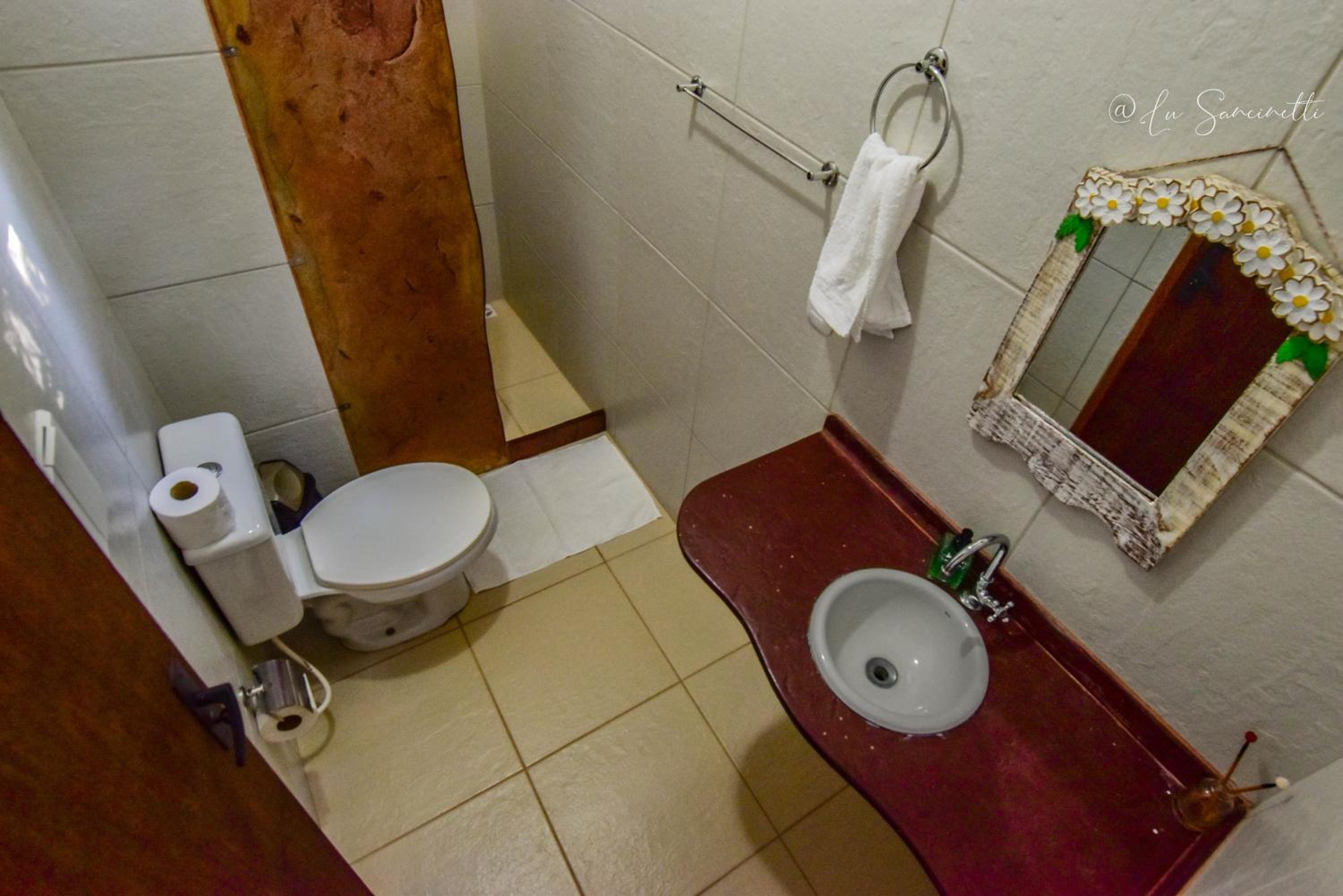 Standard Suite with Air Conditioning - Photo 2