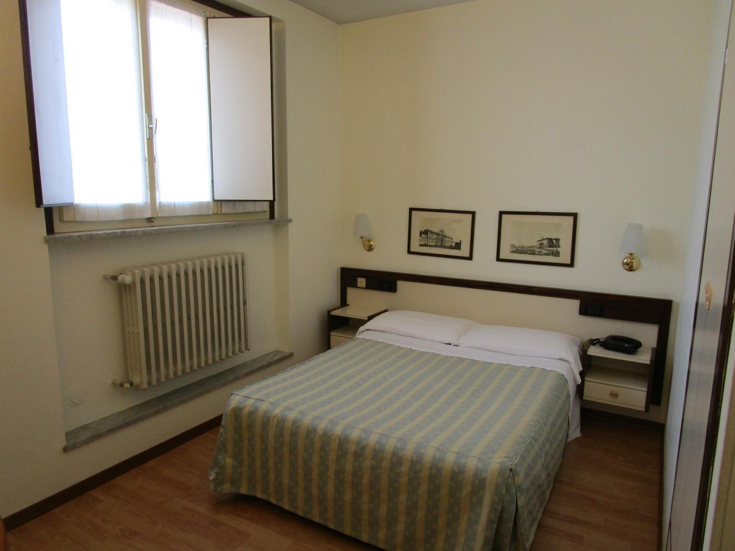 Double Room - Photo 20