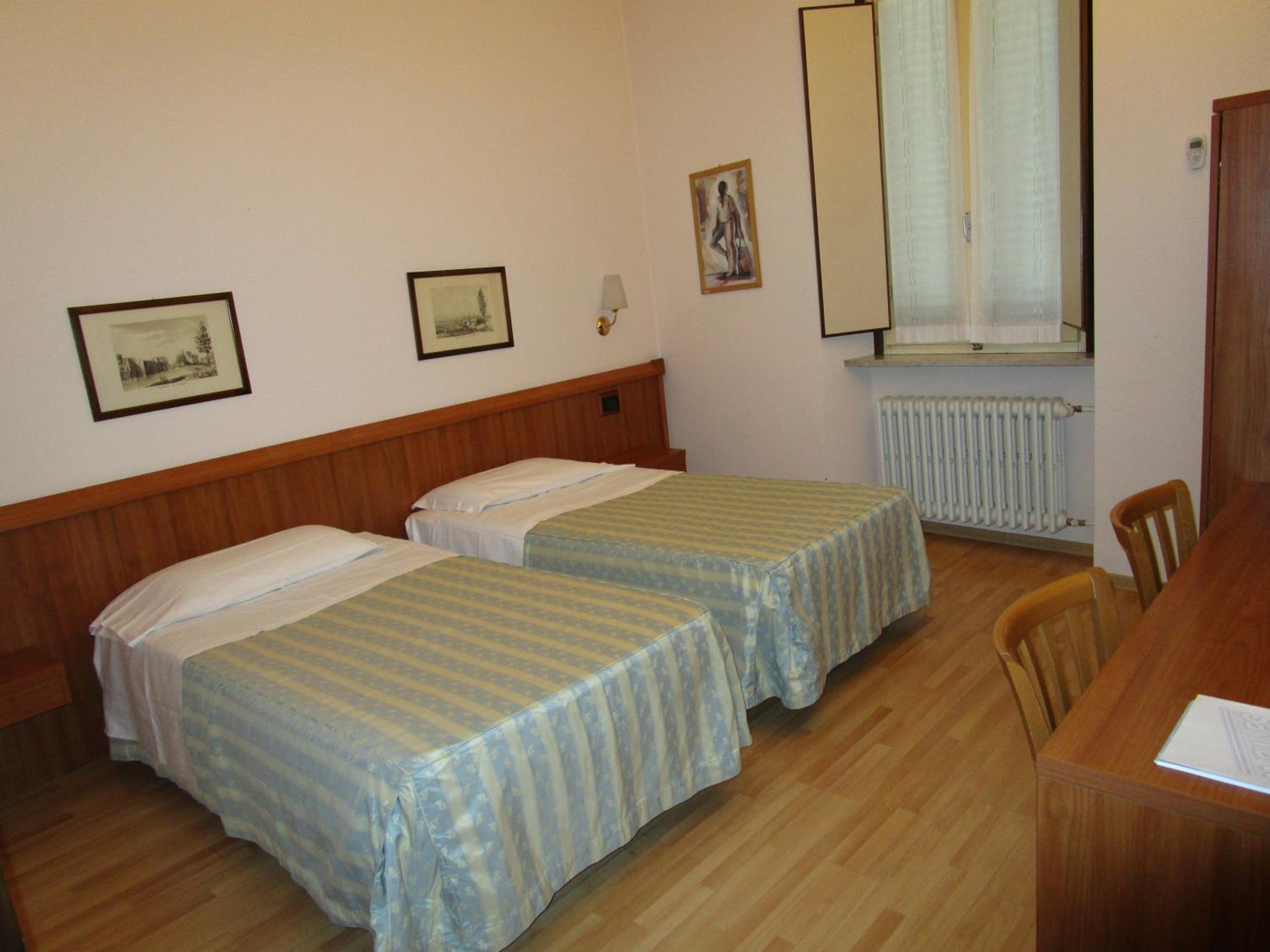 Triple Room - Photo 1