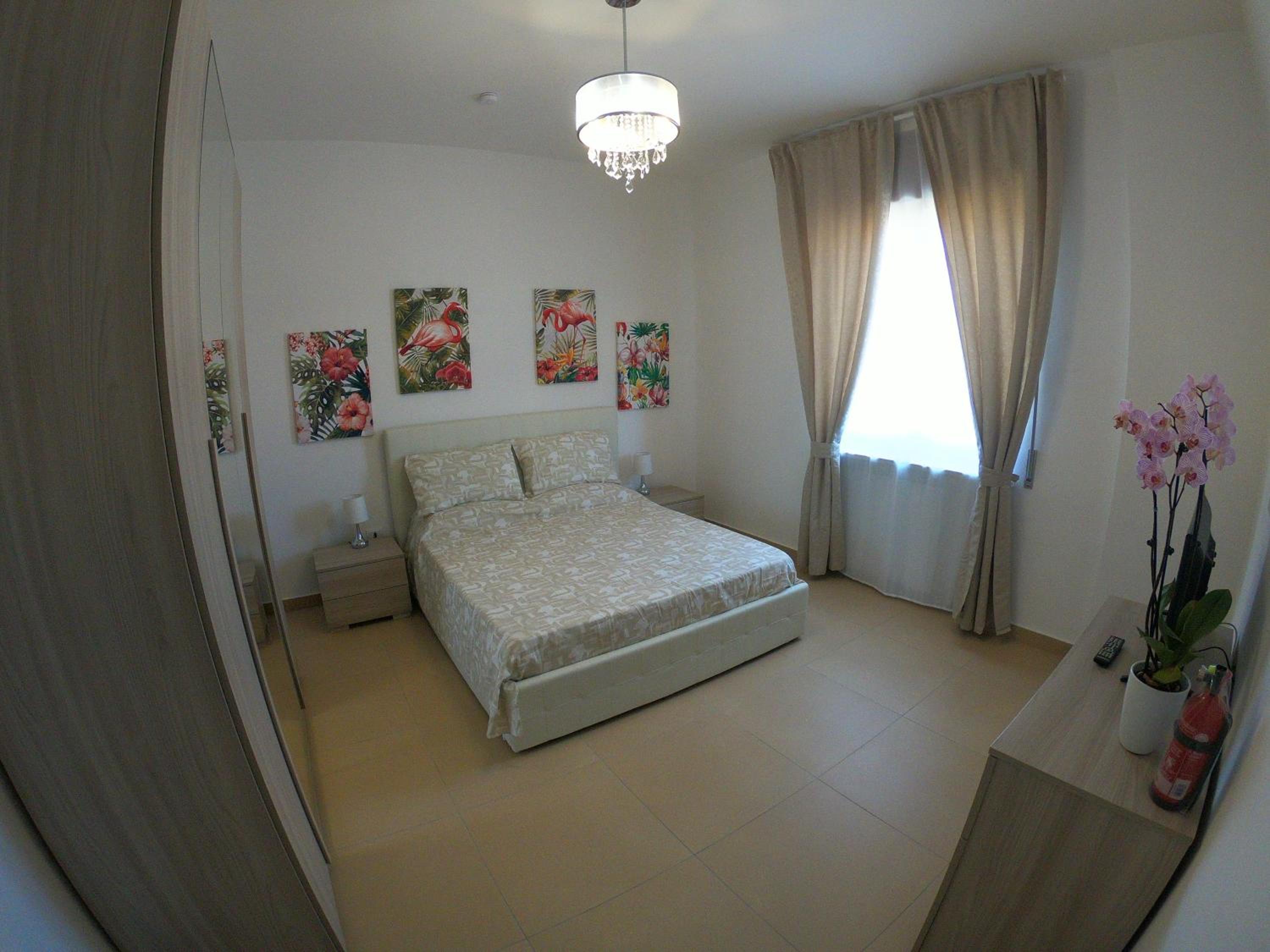 Double Room with Private Bathroom - Photo 25