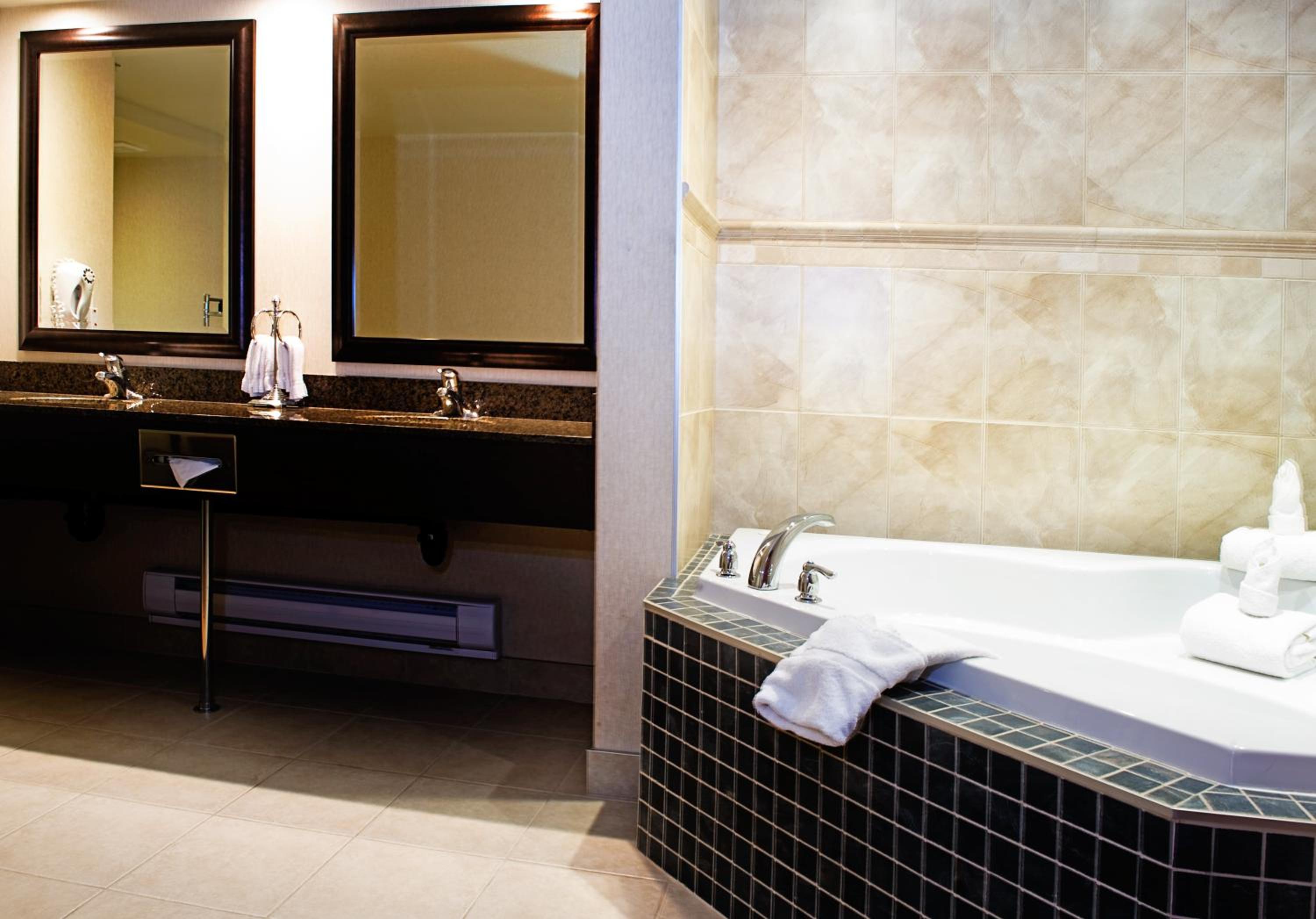 King Suite with Additional Living Area - Photo 2