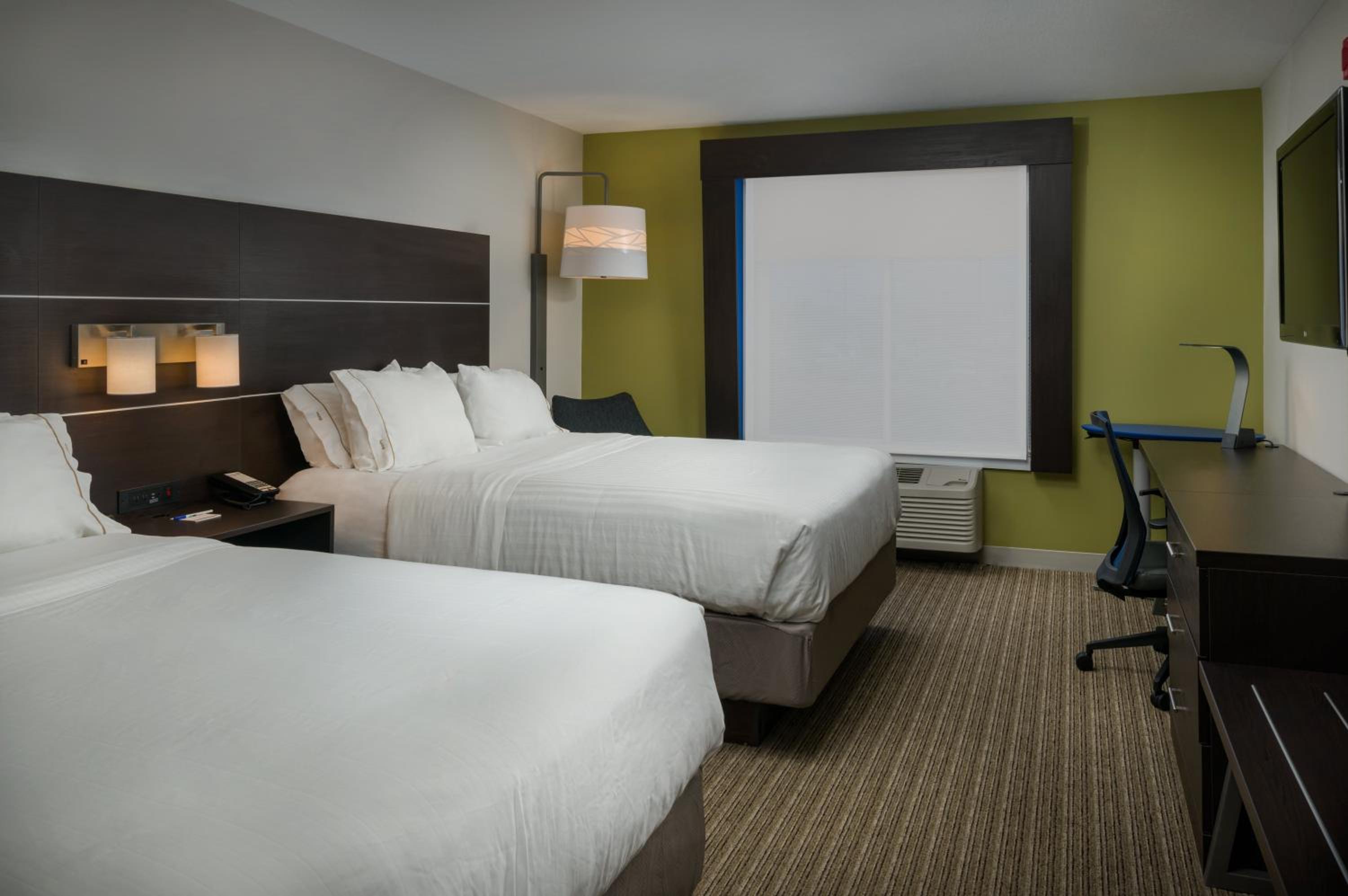 Standard Queen Room with Two Queen Beds - Photo 1