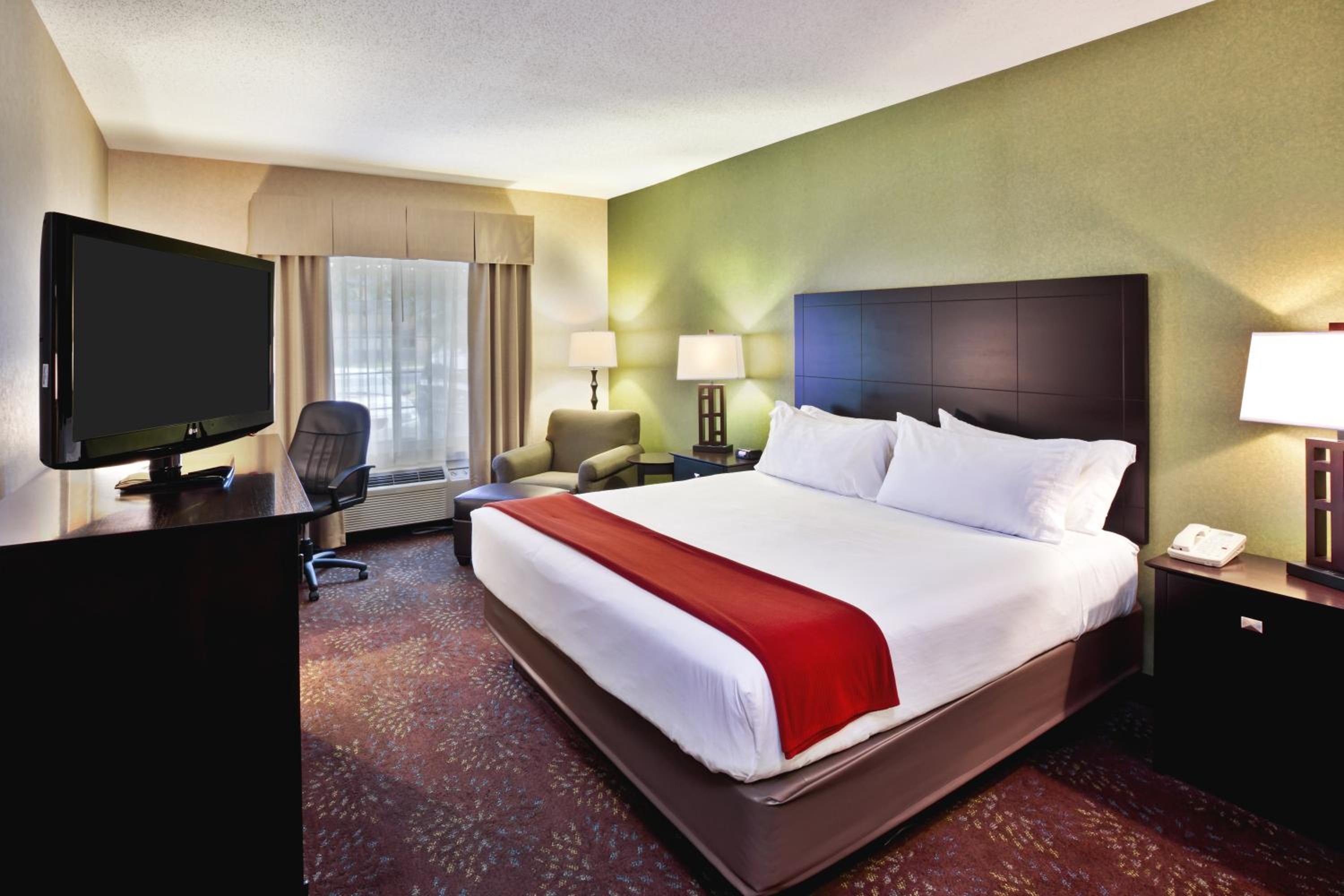 Standard King Room - Photo 1