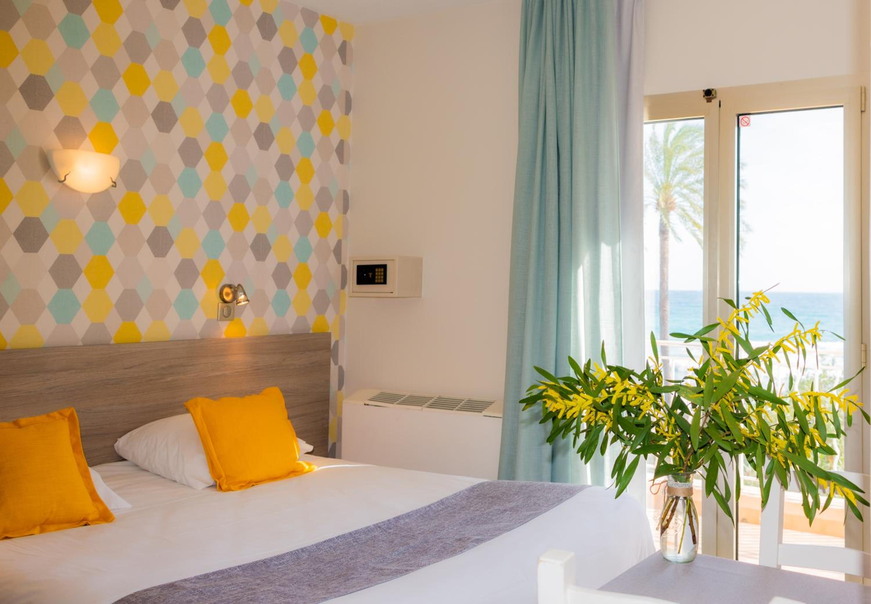 Comfort Double Room with Sea View