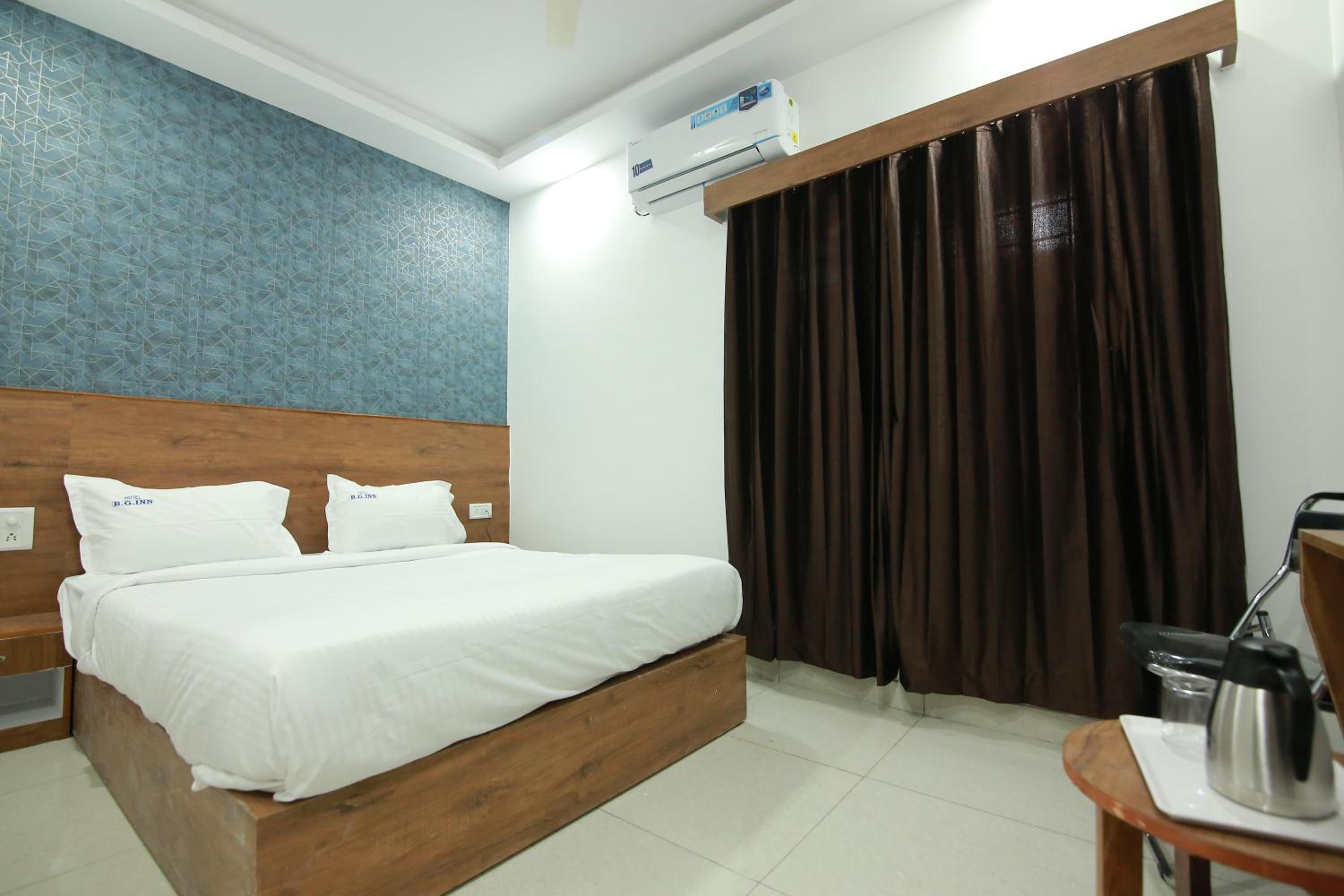 Deluxe Room - Photo 27