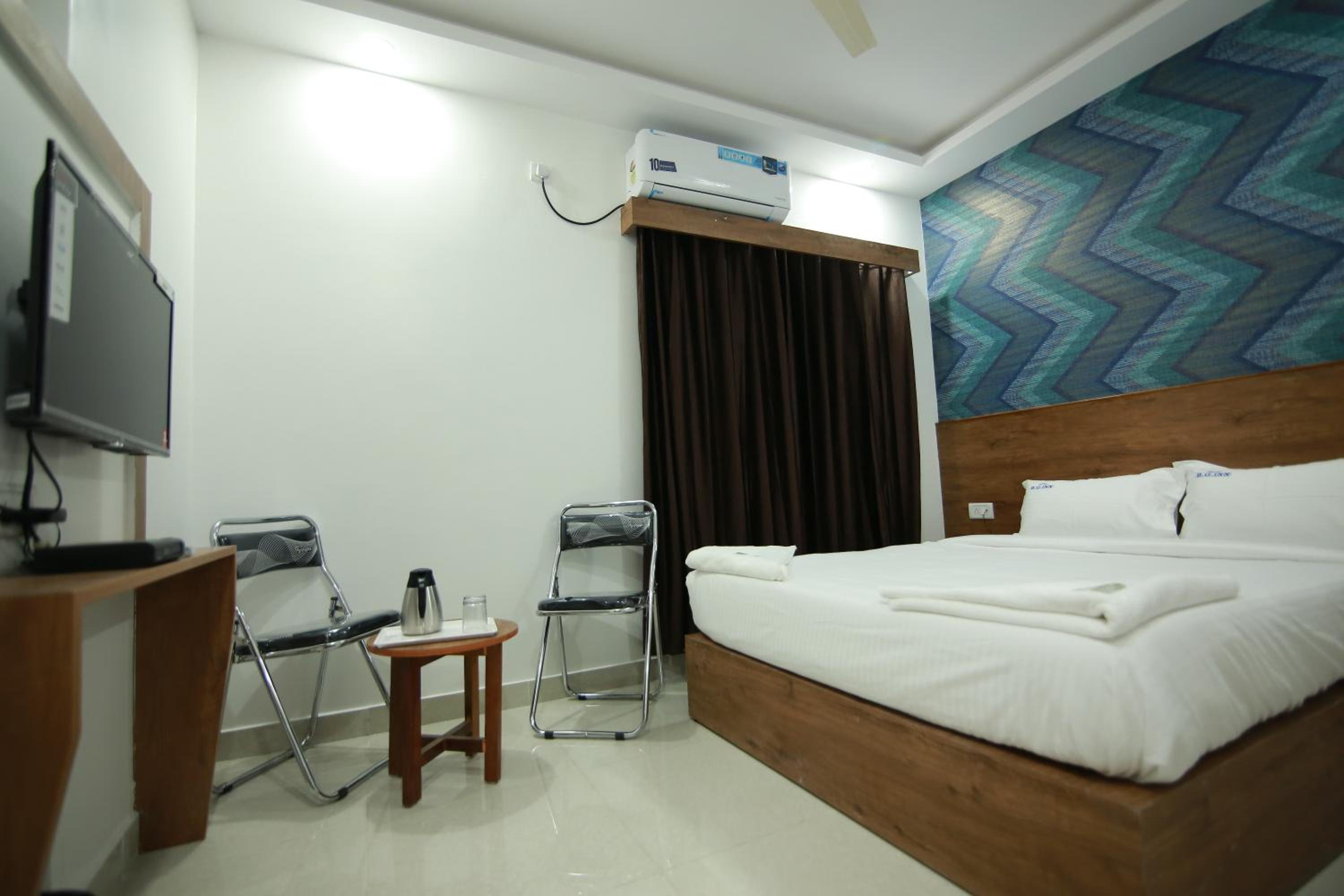 Deluxe Room - Photo 3