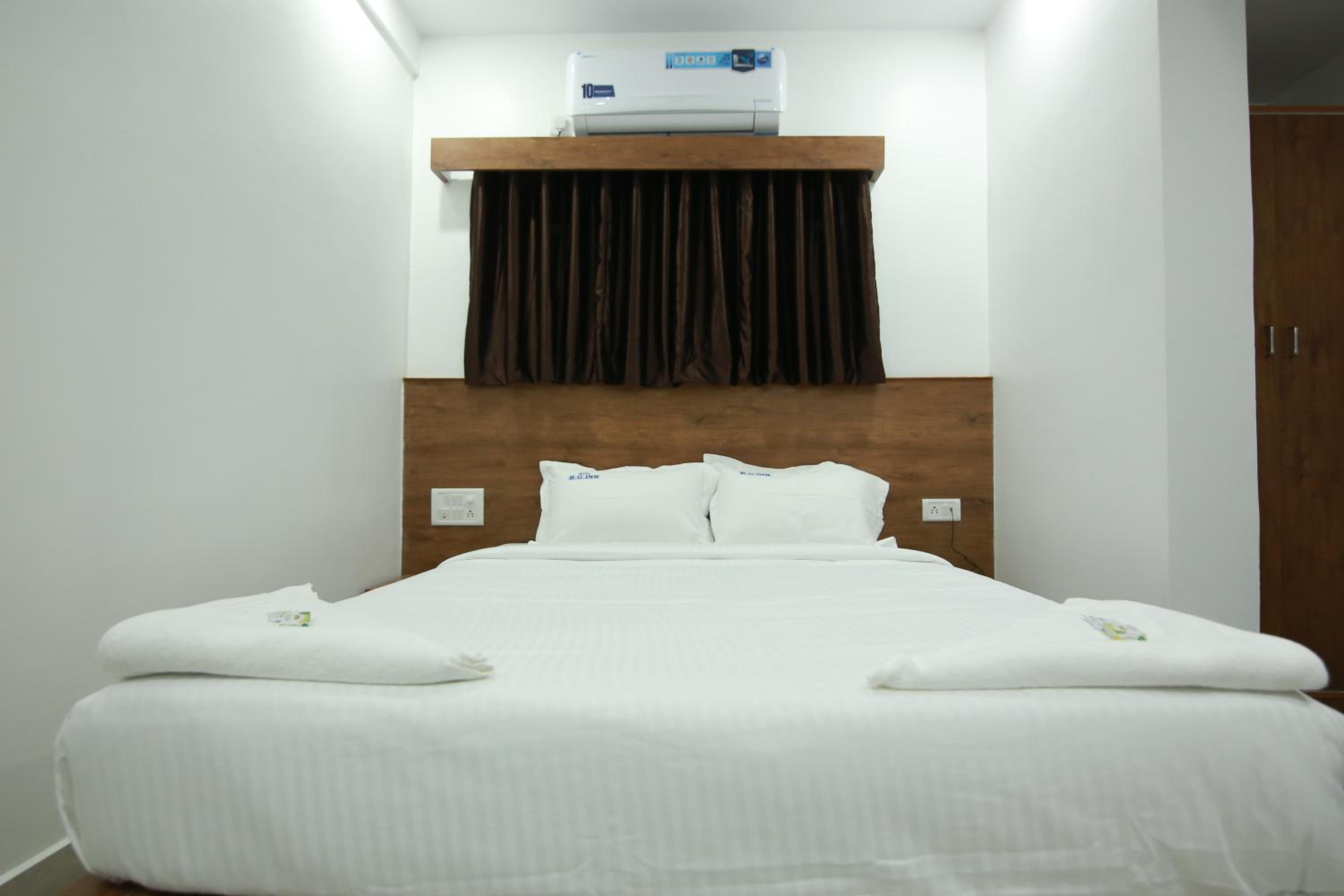 Deluxe Room - Photo 2