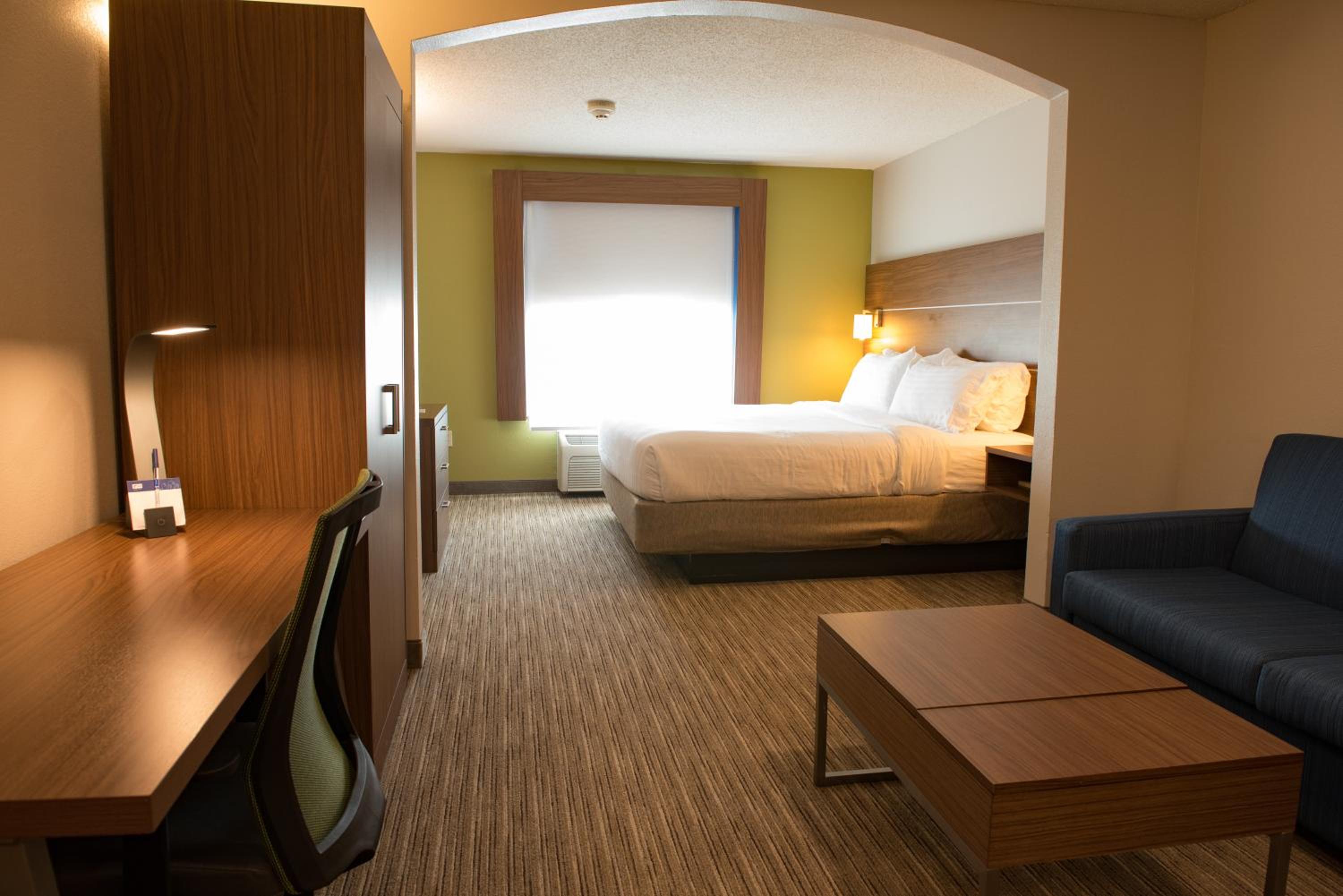 King Suite - Photo 4