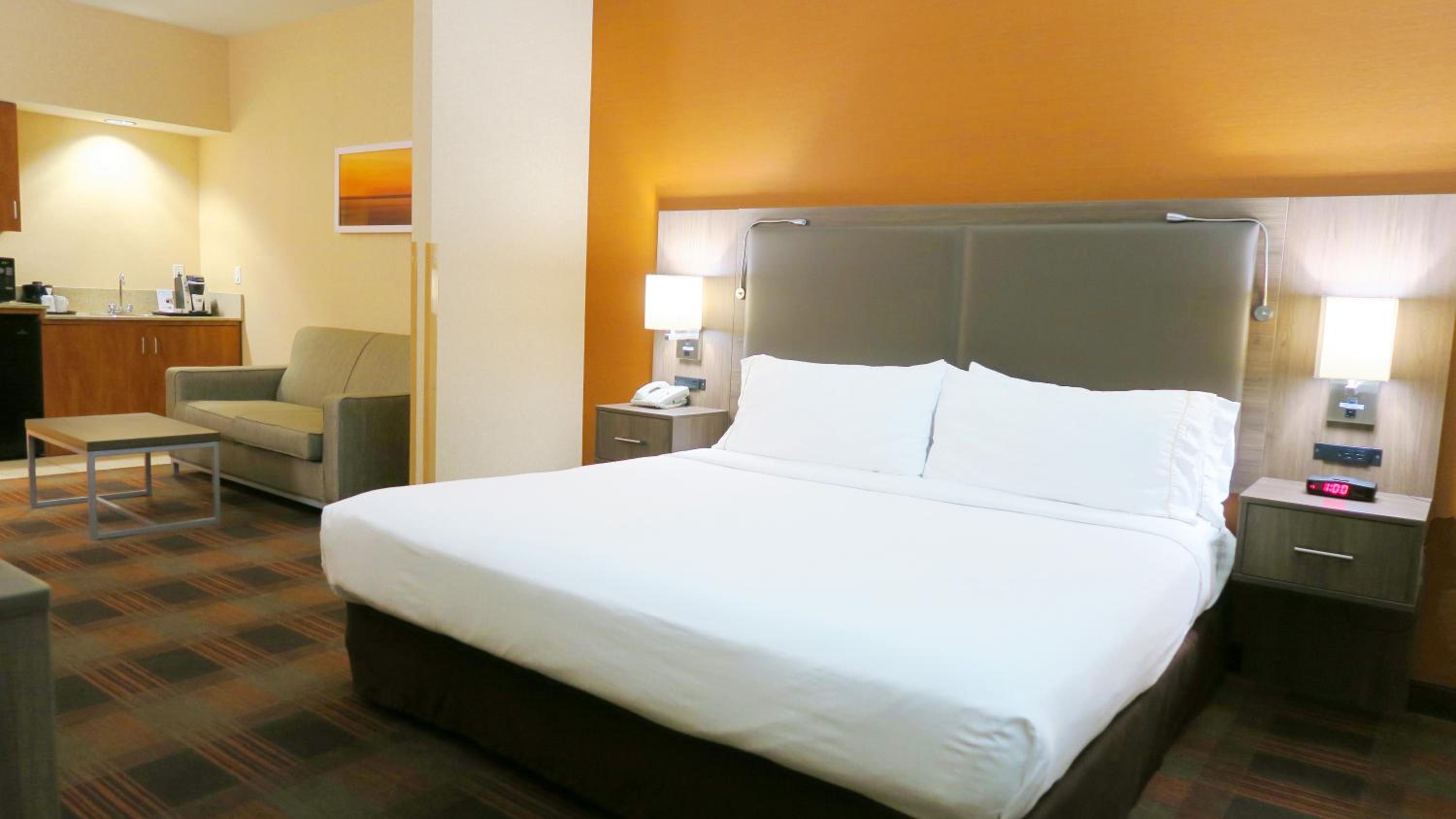 King Suite - Photo 1