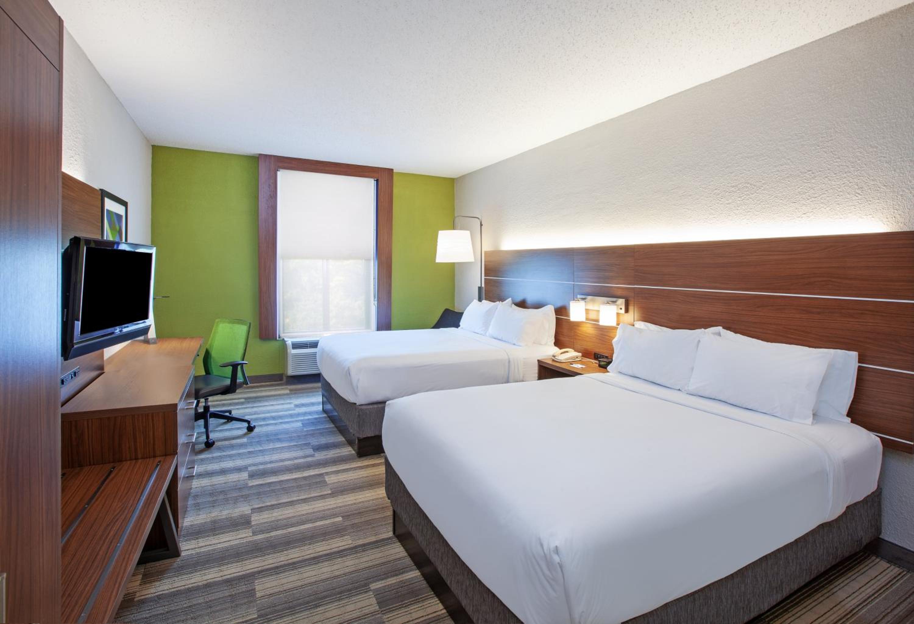 Standard Queen Room with Two Queen Beds - Photo 1