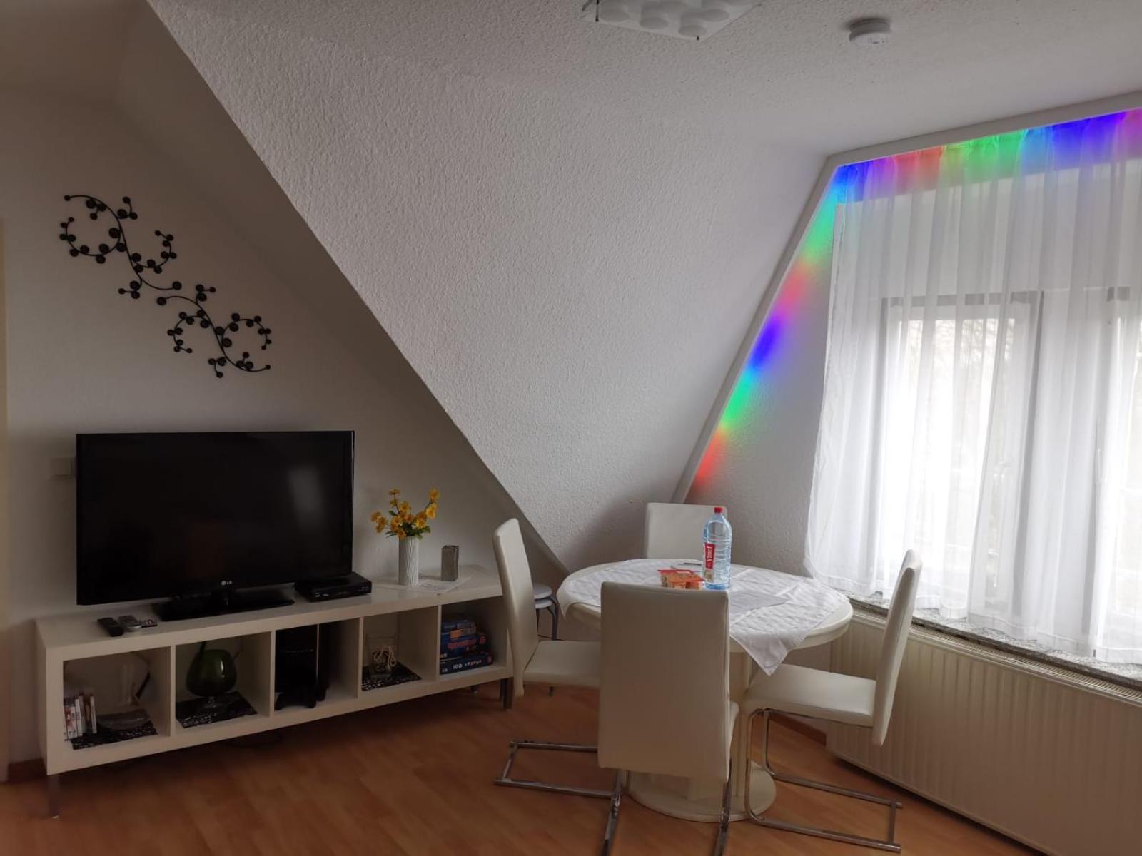 One-Bedroom Apartment - Photo 2