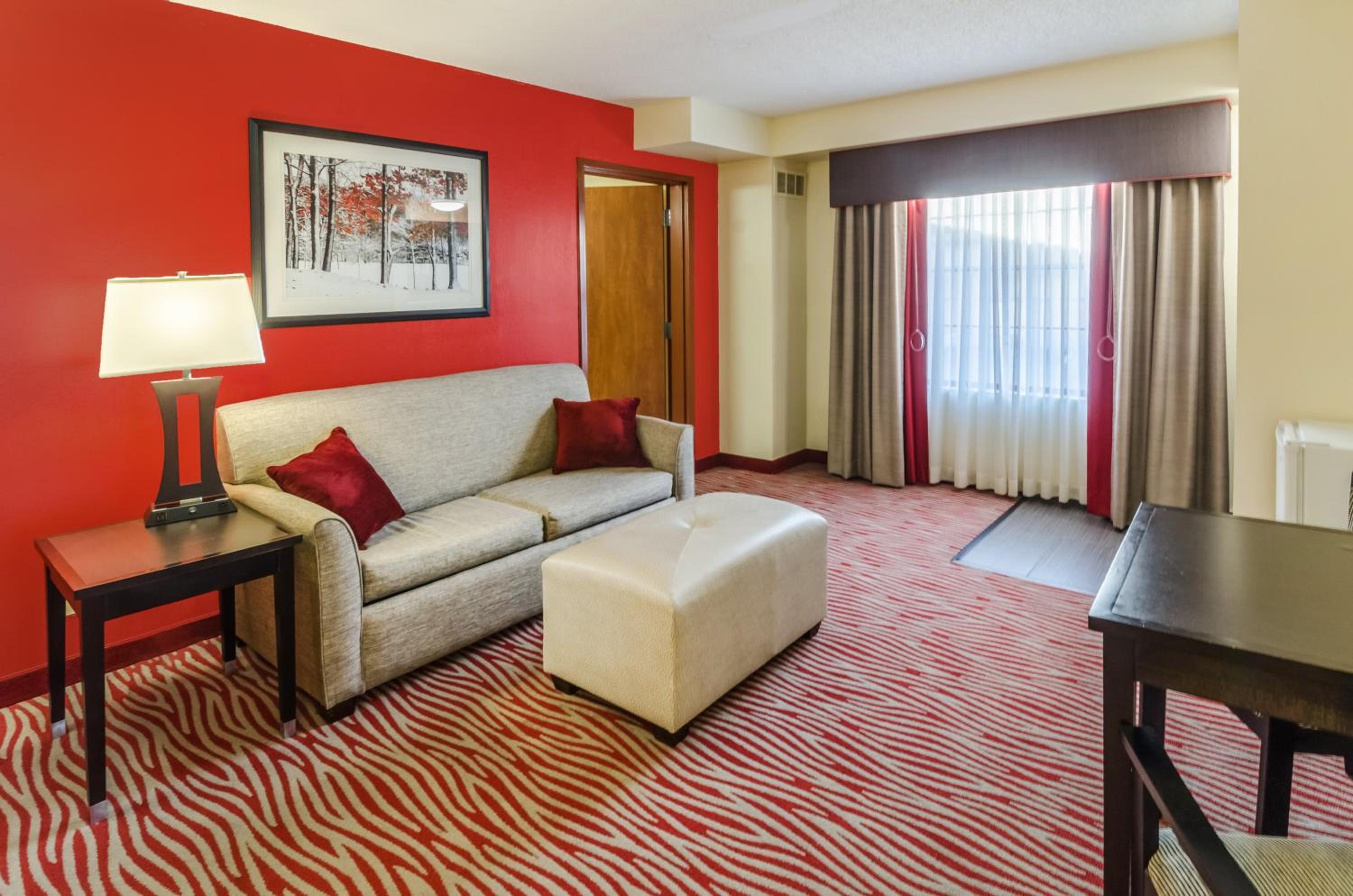 King Suite - Disability Access - Photo 2