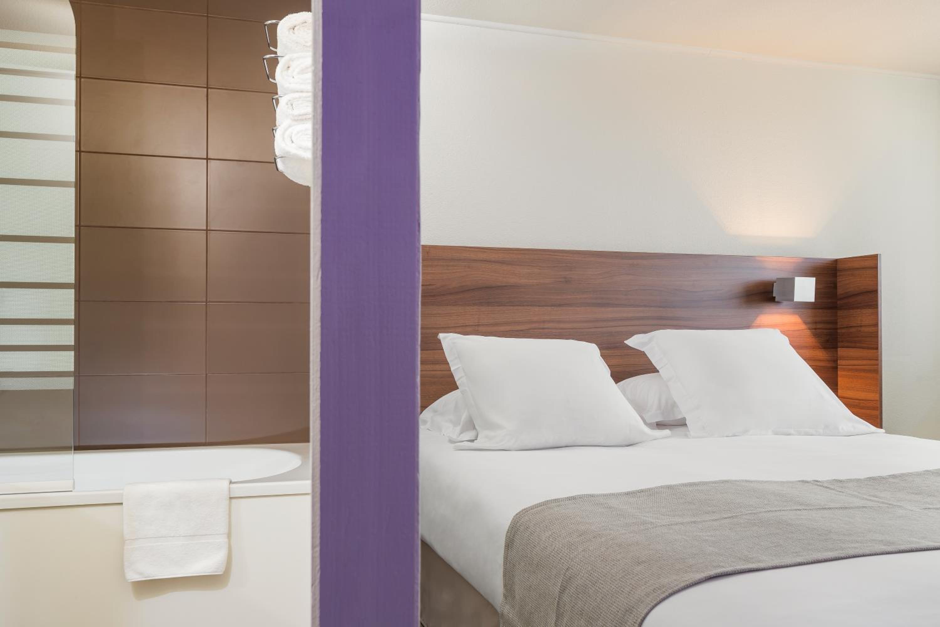 Double Room - Photo 3