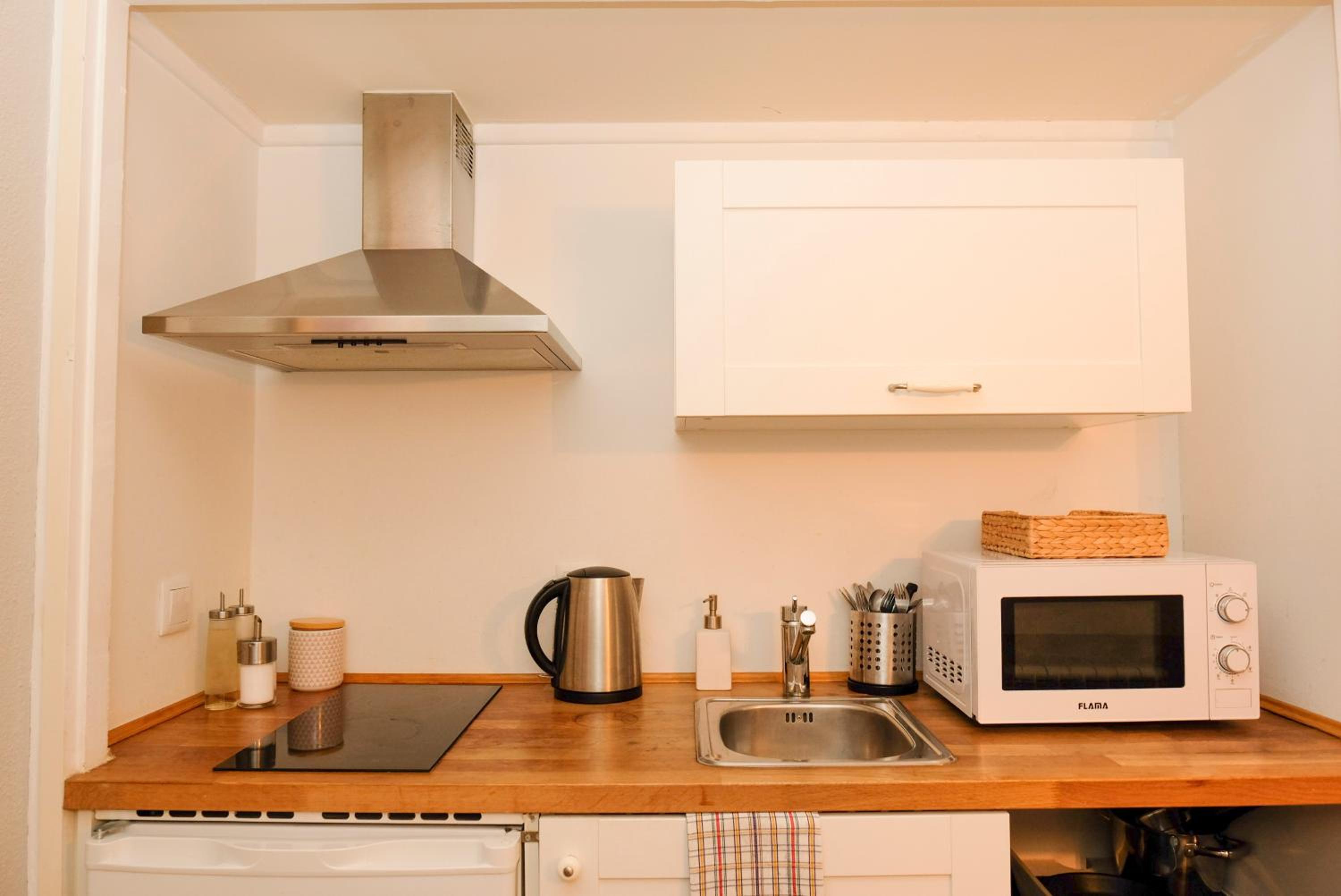 Three-Bedroom Apartment - Photo 23