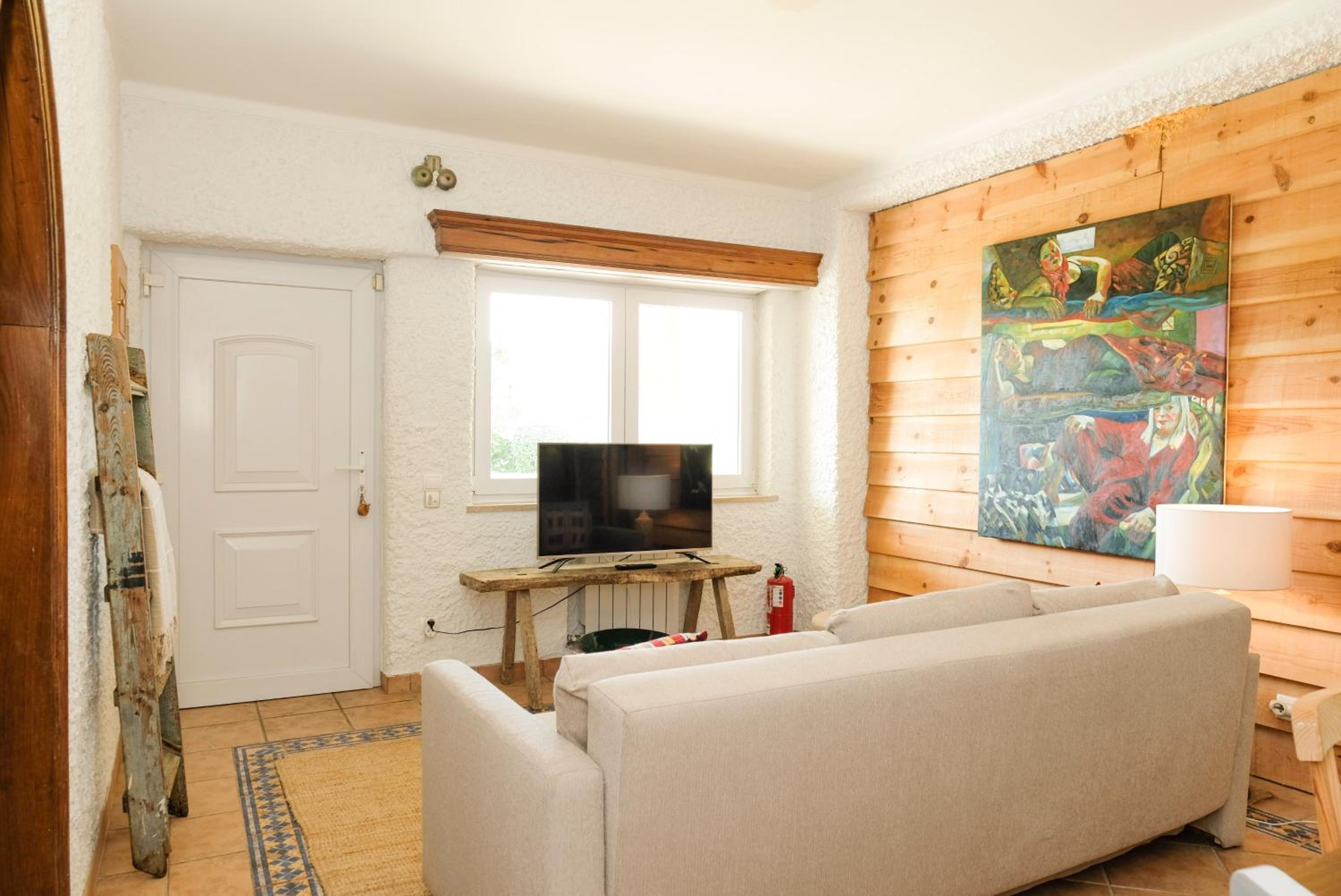 Three-Bedroom Apartment - Photo 5