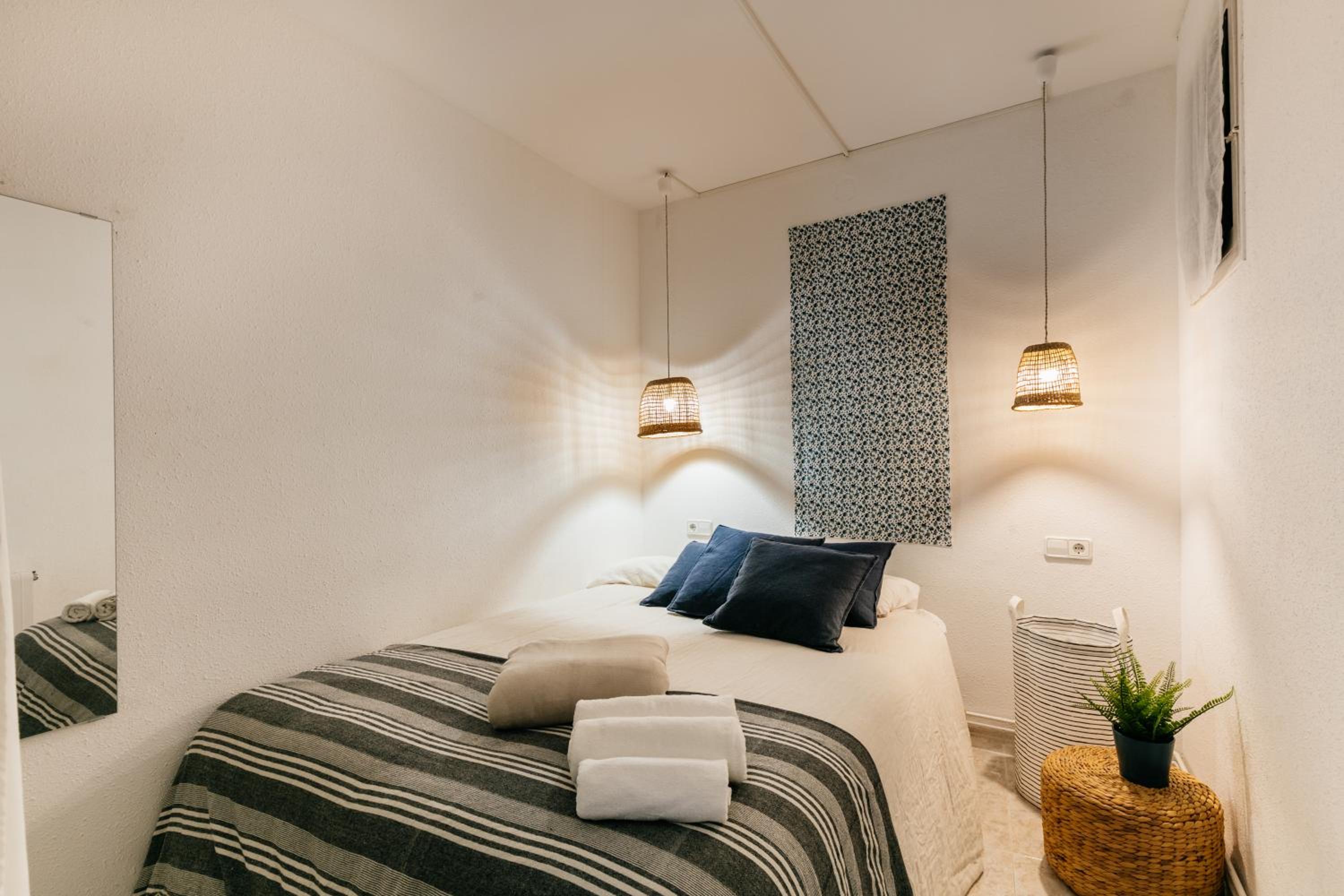 Apartment with Sea View - Photo 9