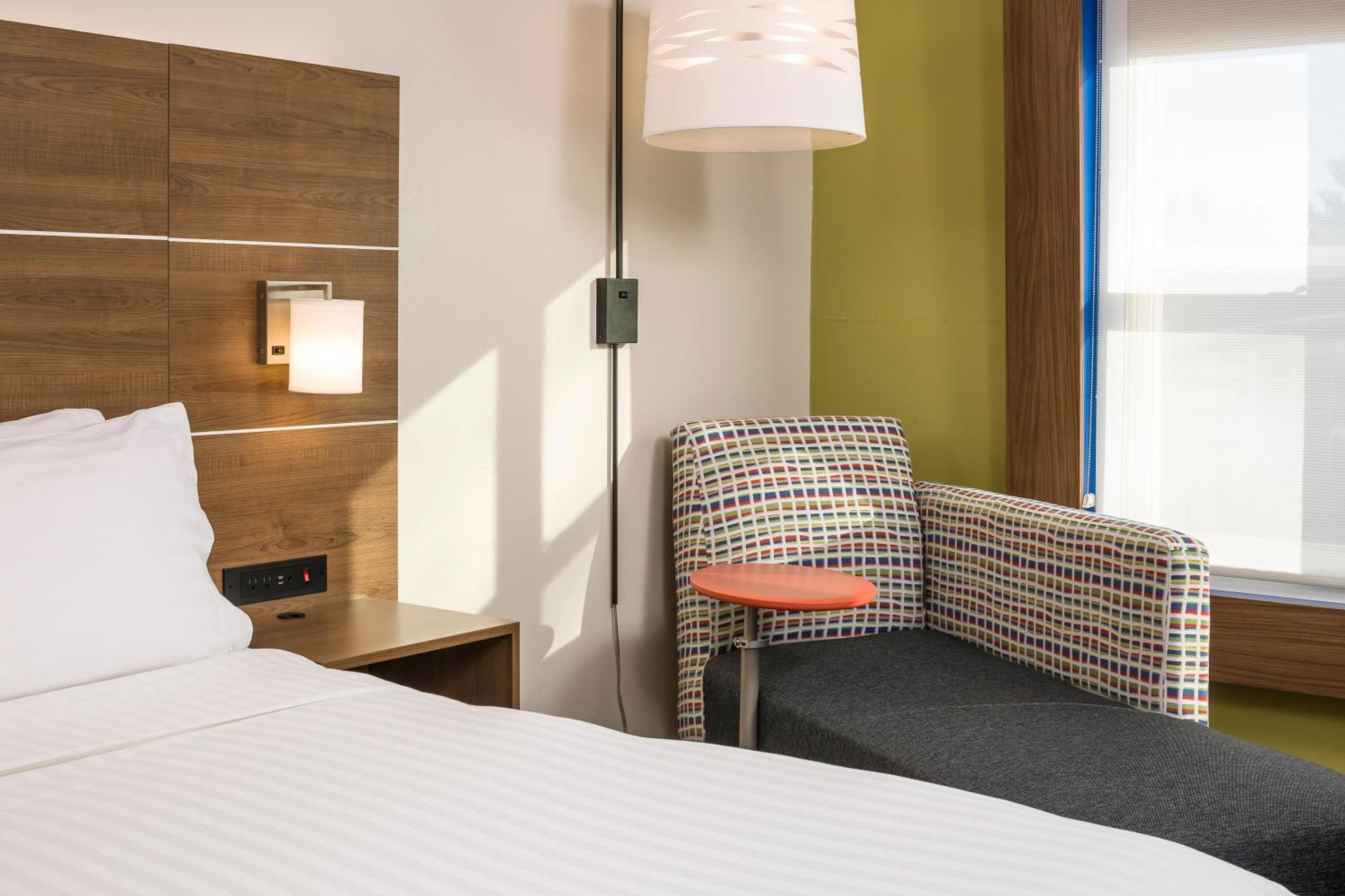 Standard King Room - Photo 1