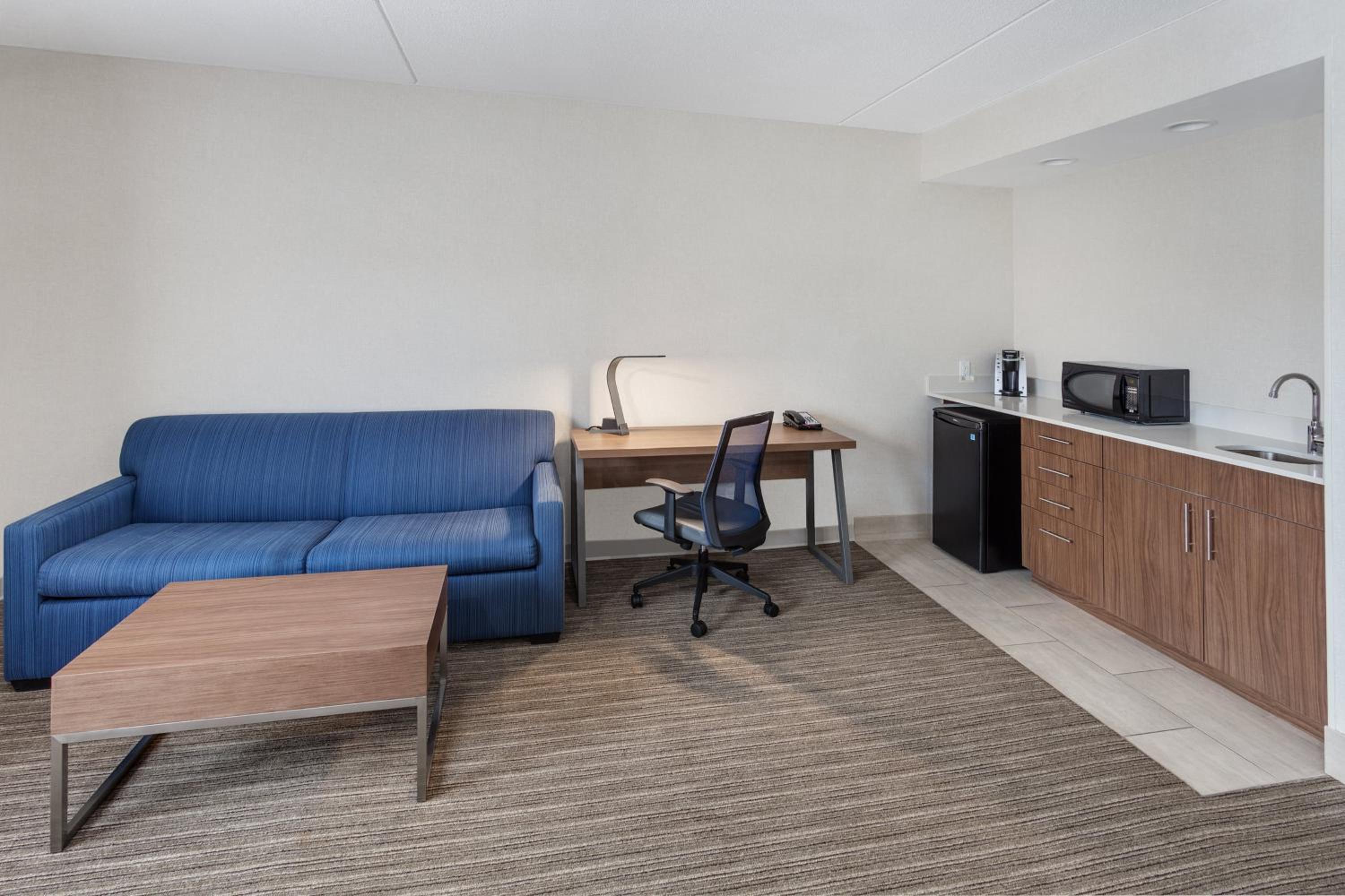 One-Bedroom King Suite - Photo 1