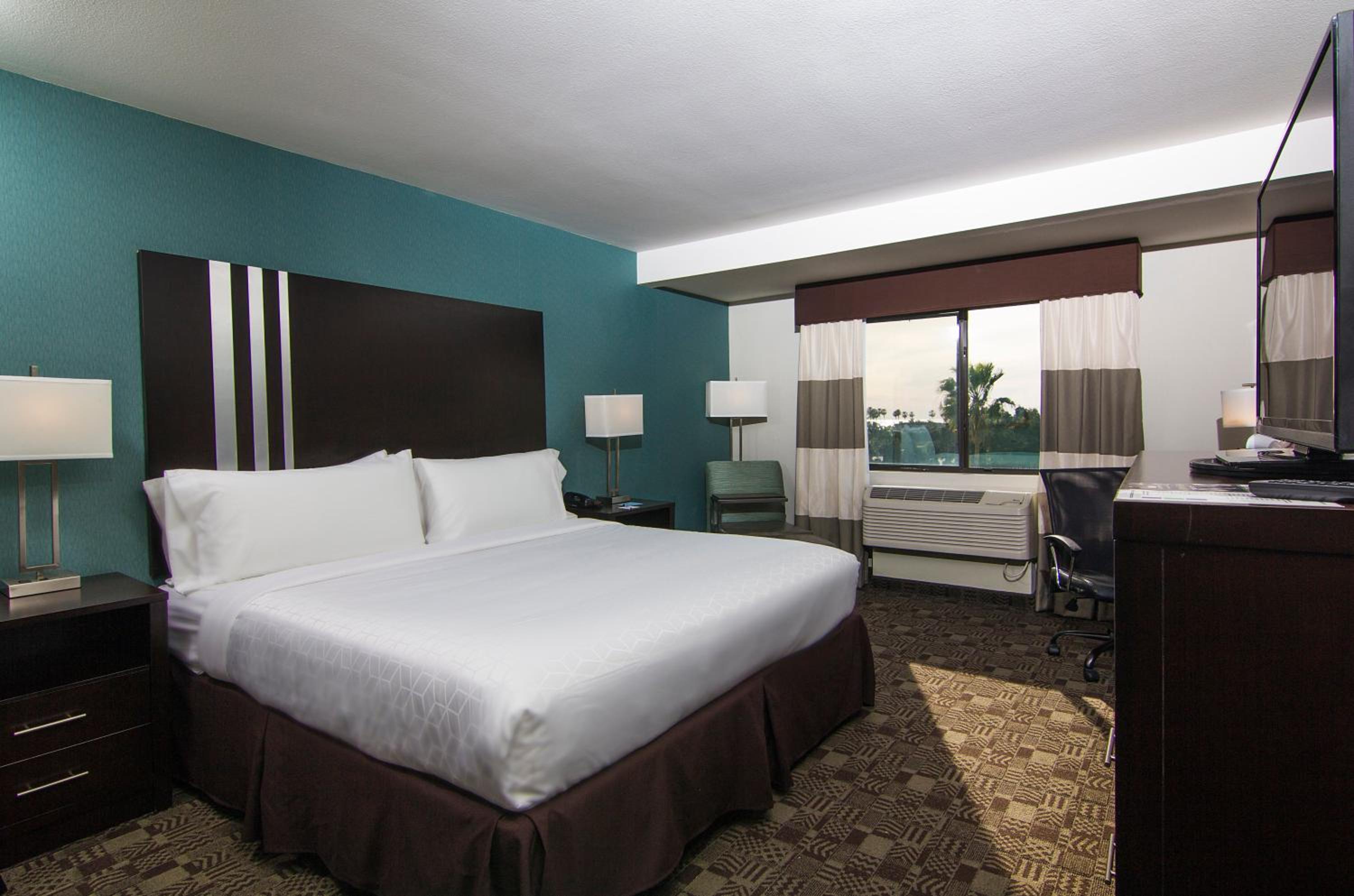 King Suite - Photo 1