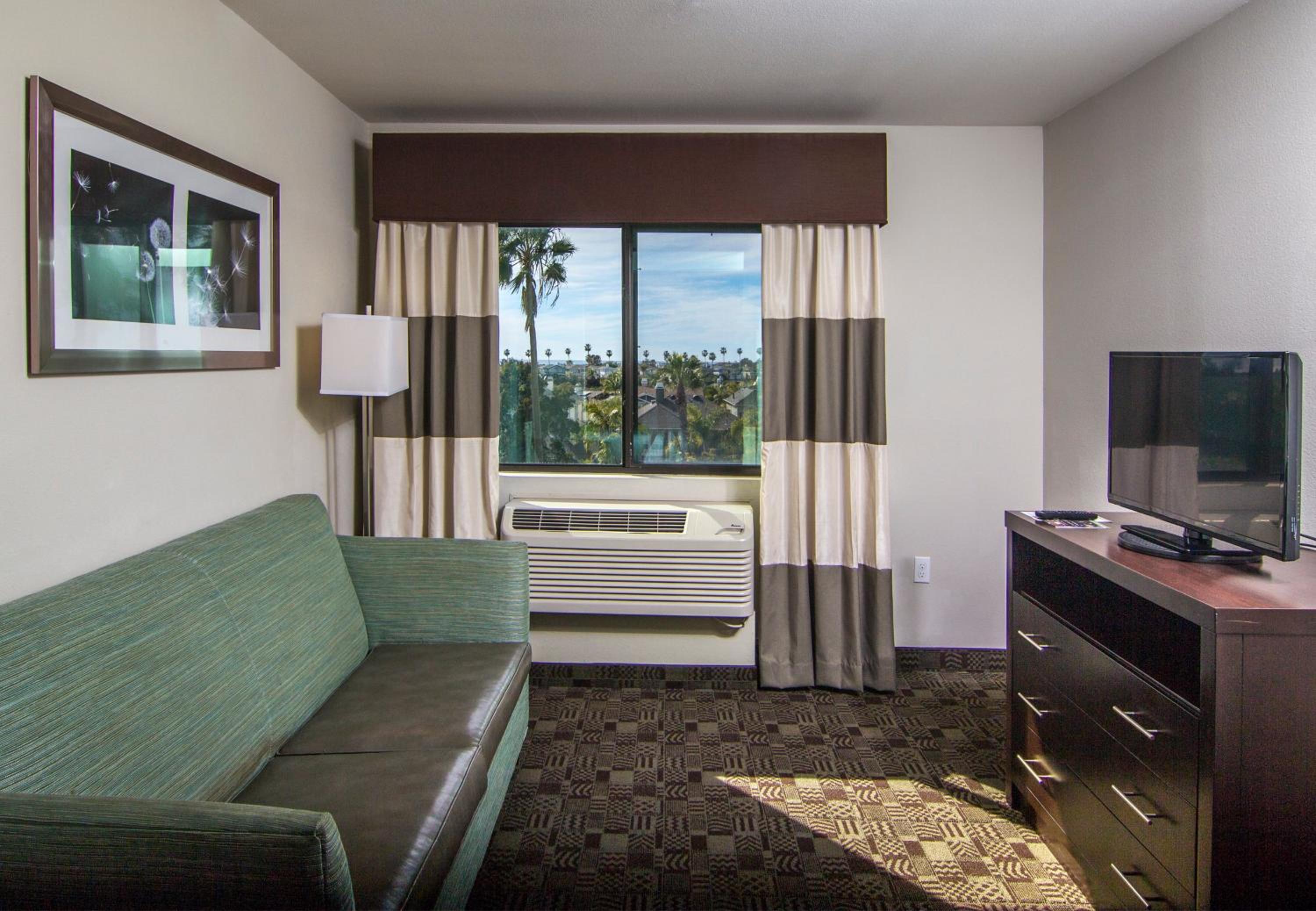King Suite with Sunset View photo 1