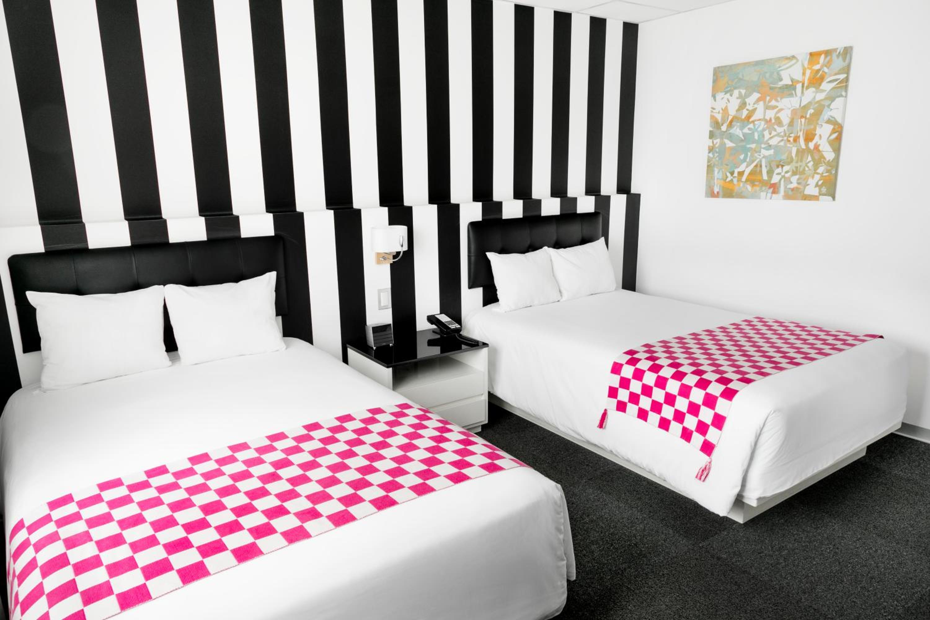 Standard Twin Room photo 2