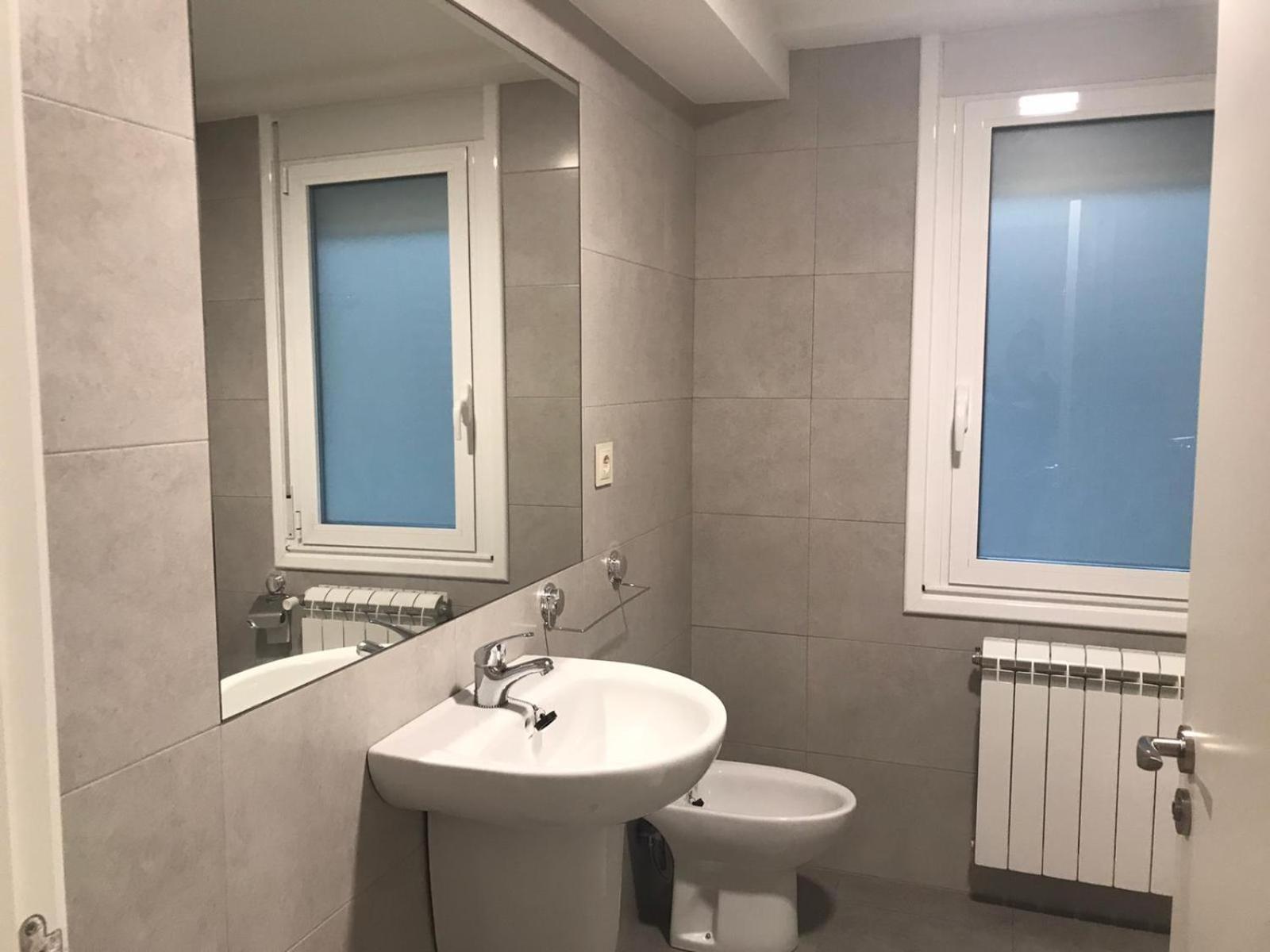 Double Room with Balcony - Photo 14