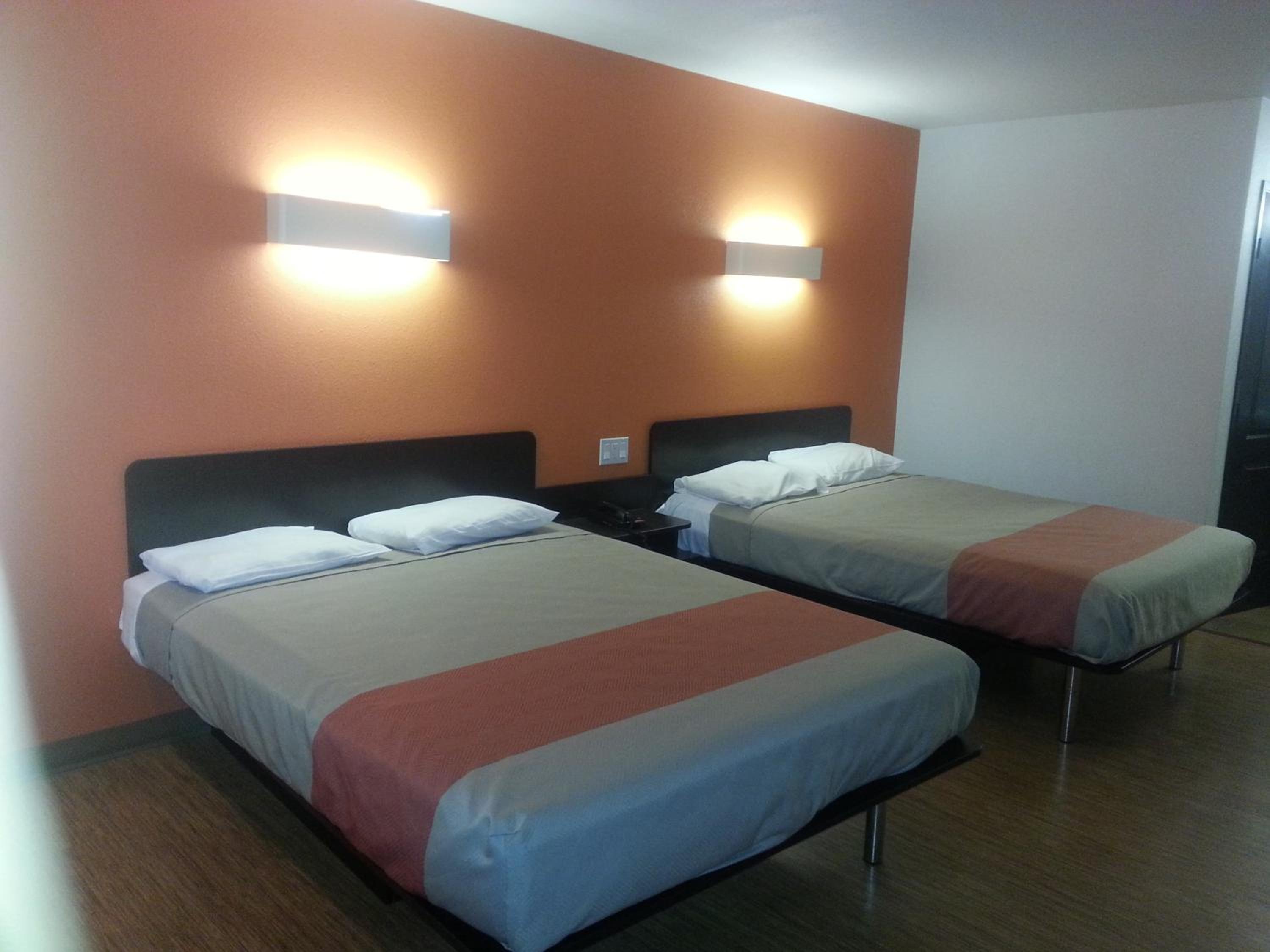 Deluxe Queen Room with Two Queen Beds