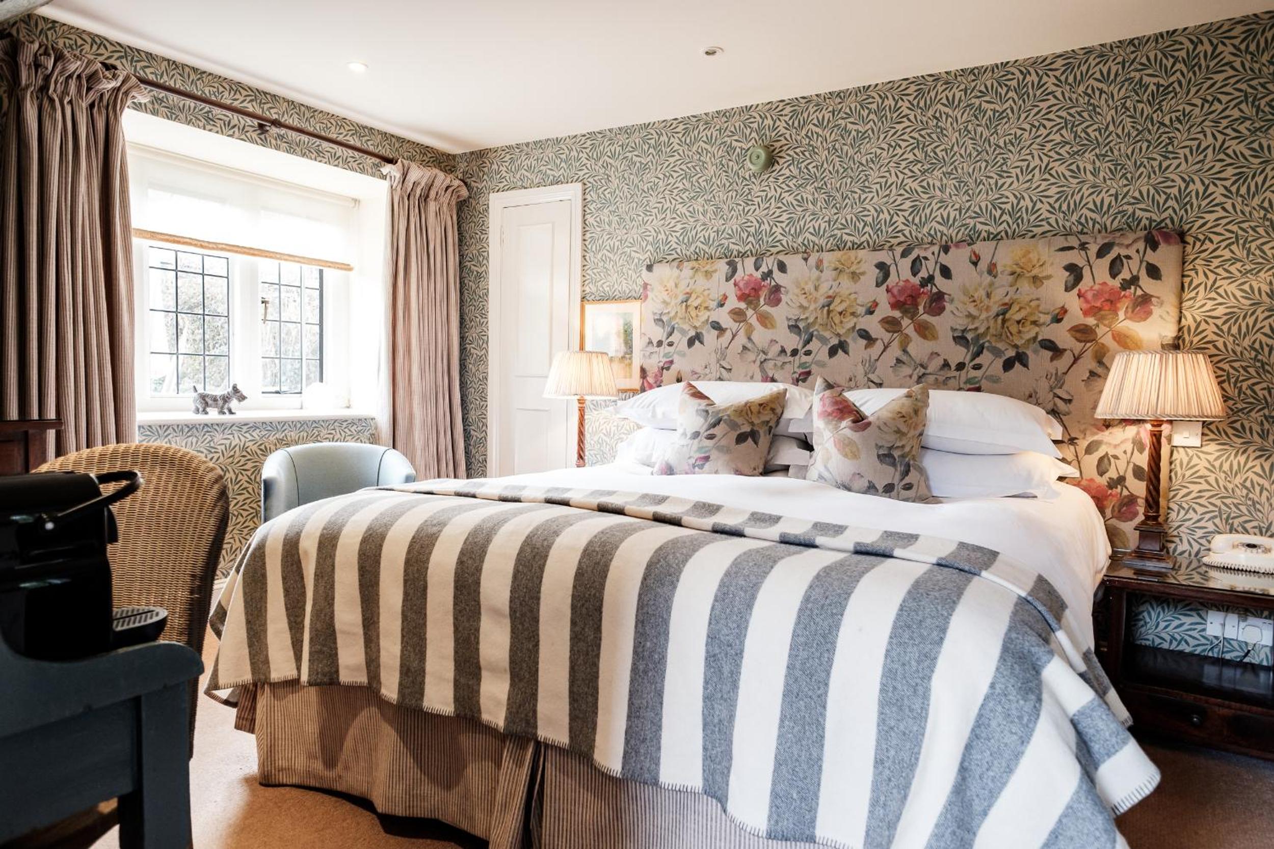 Standard Double Room with Garden View - Photo 1