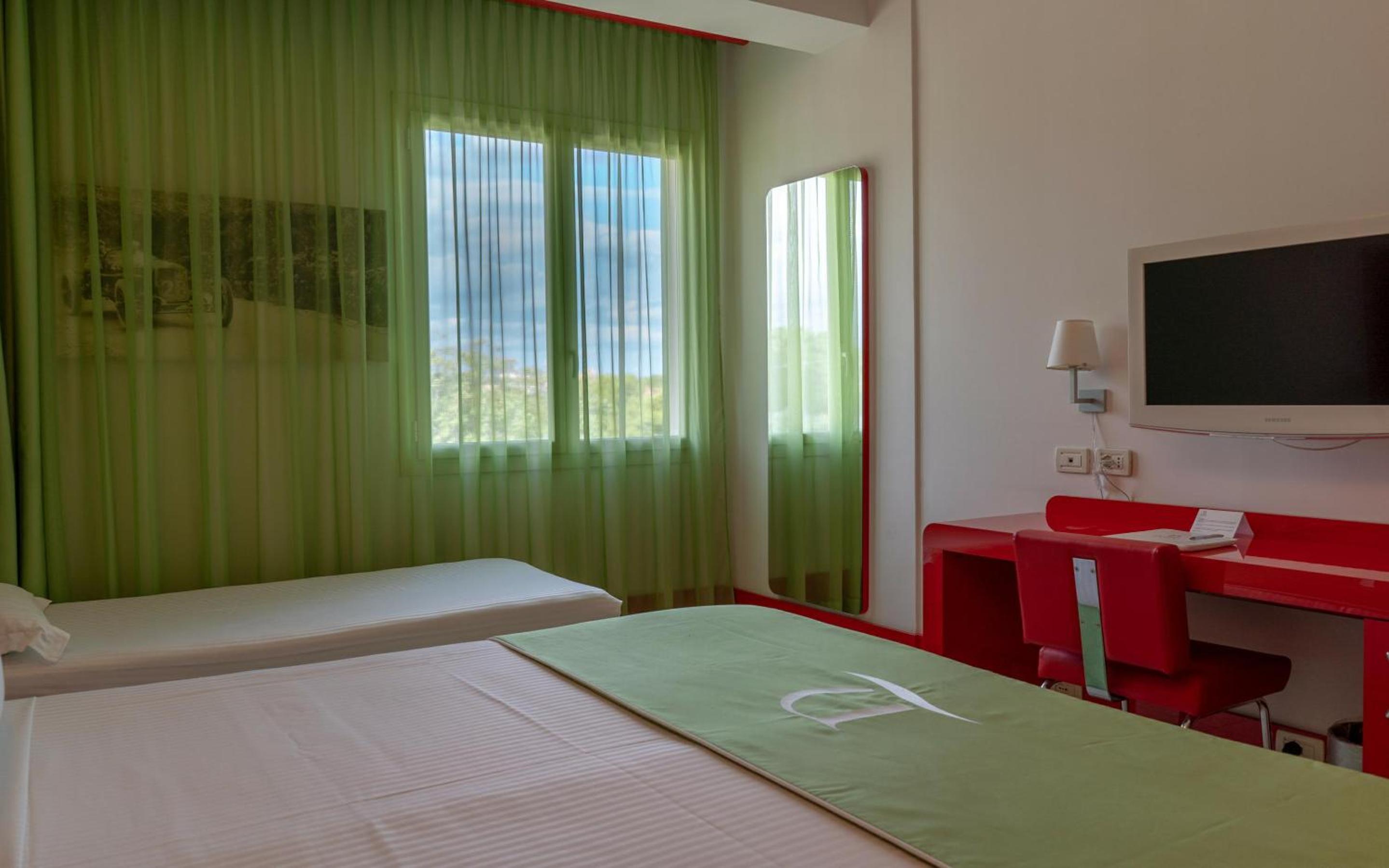 Classic Triple Room - Photo 6