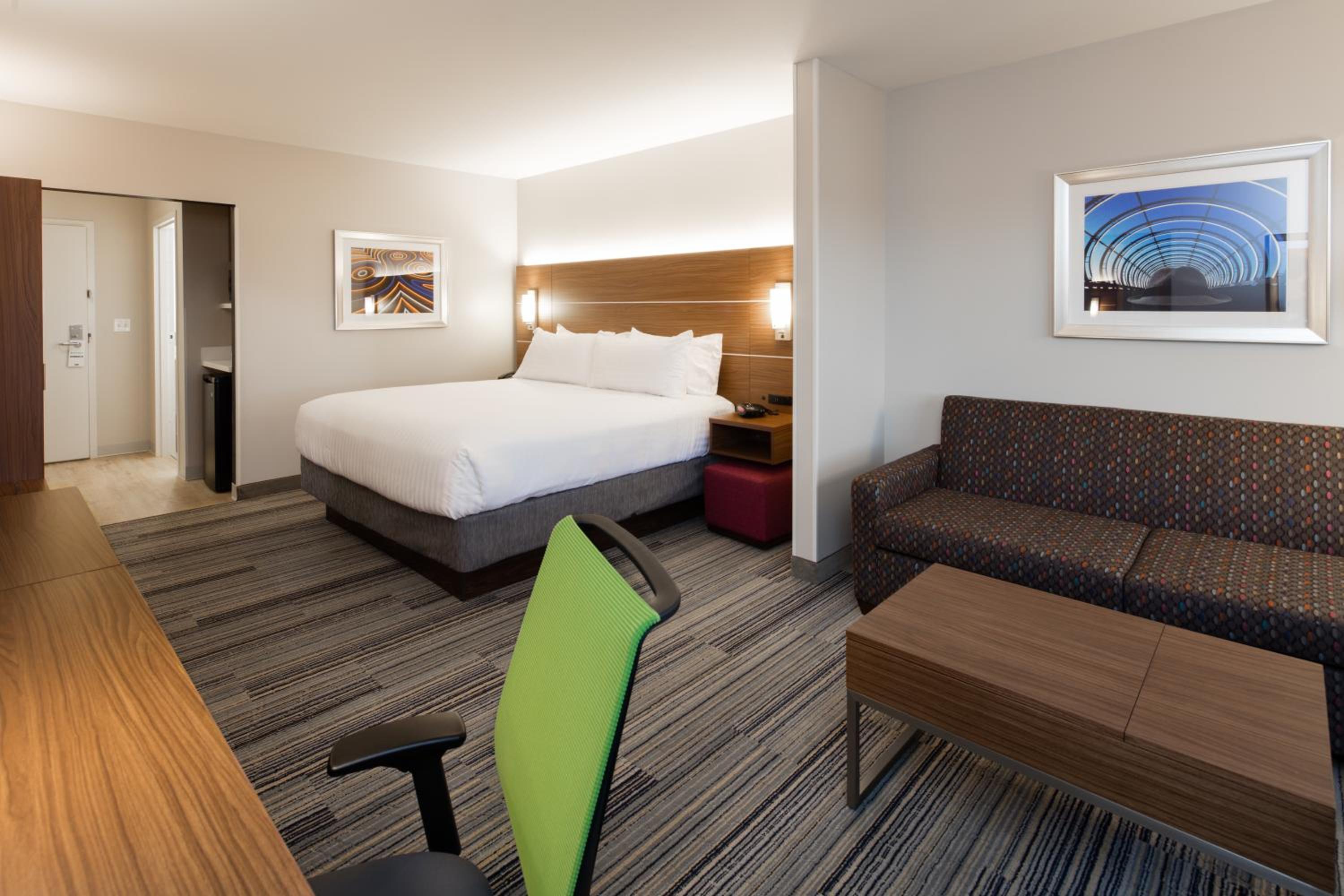 King Suite with Sofa Bed photo 1