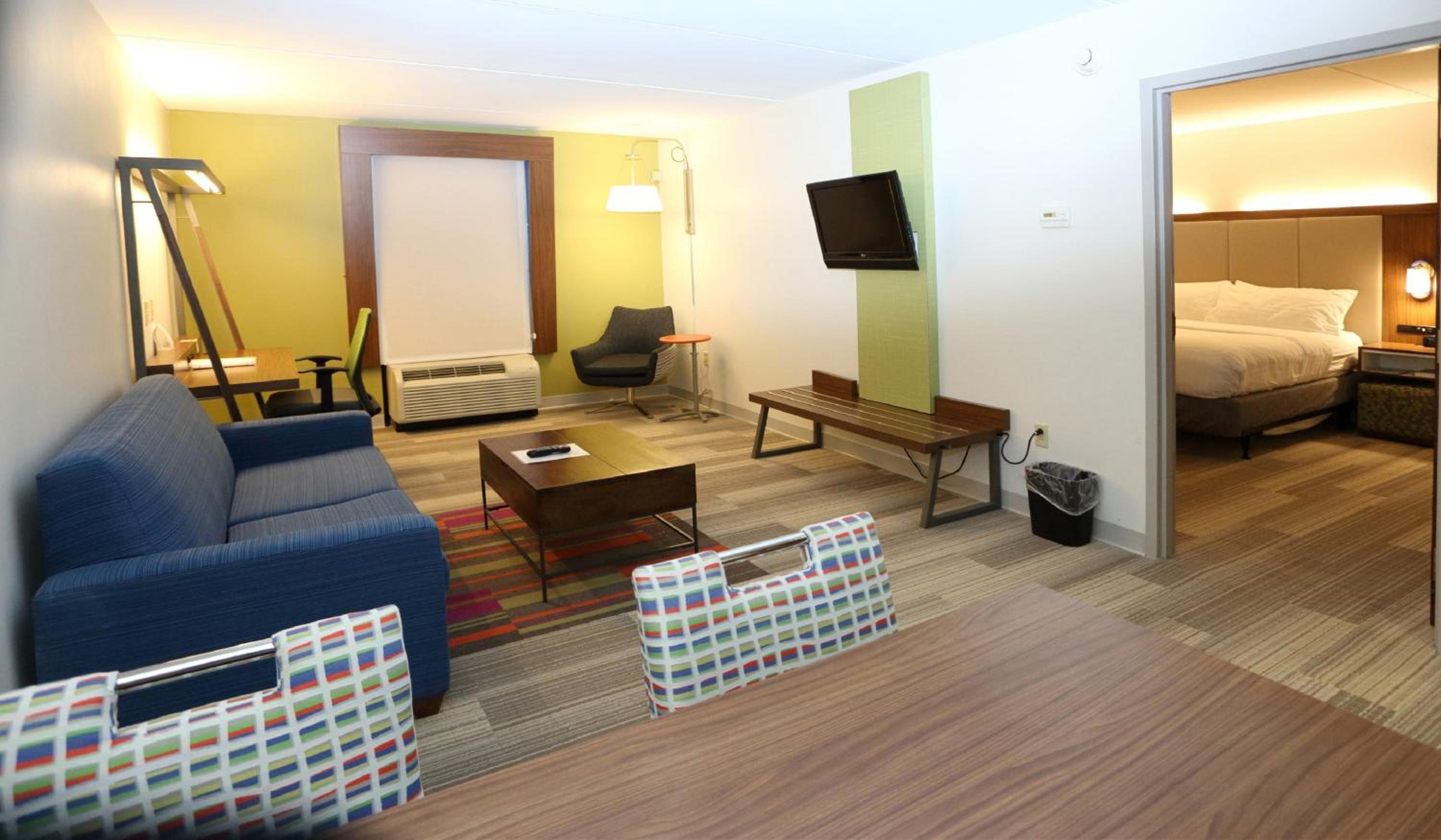 Double Suite - Non-Smoking - Photo 1