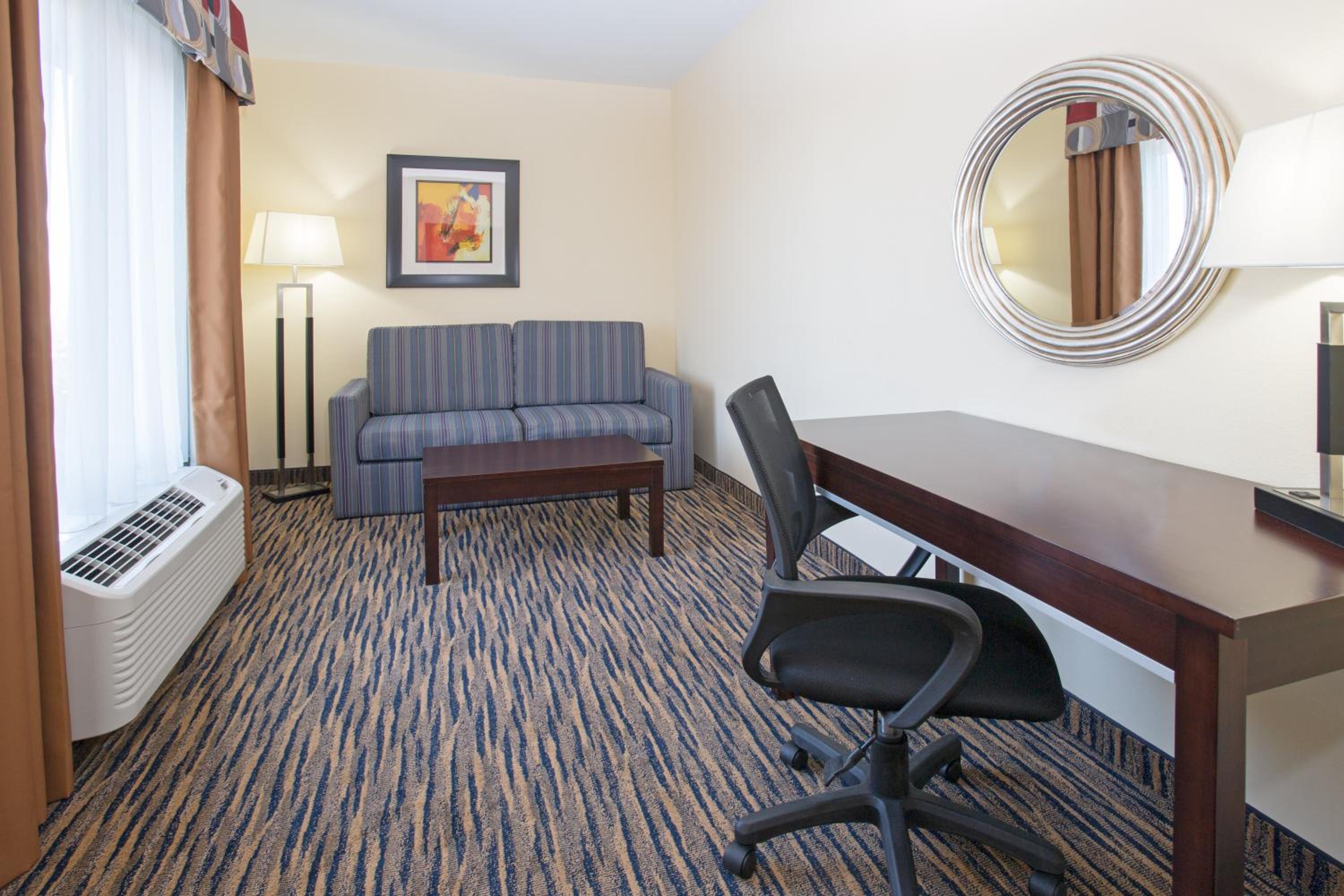 One-Bedroom King Suite - Photo 1