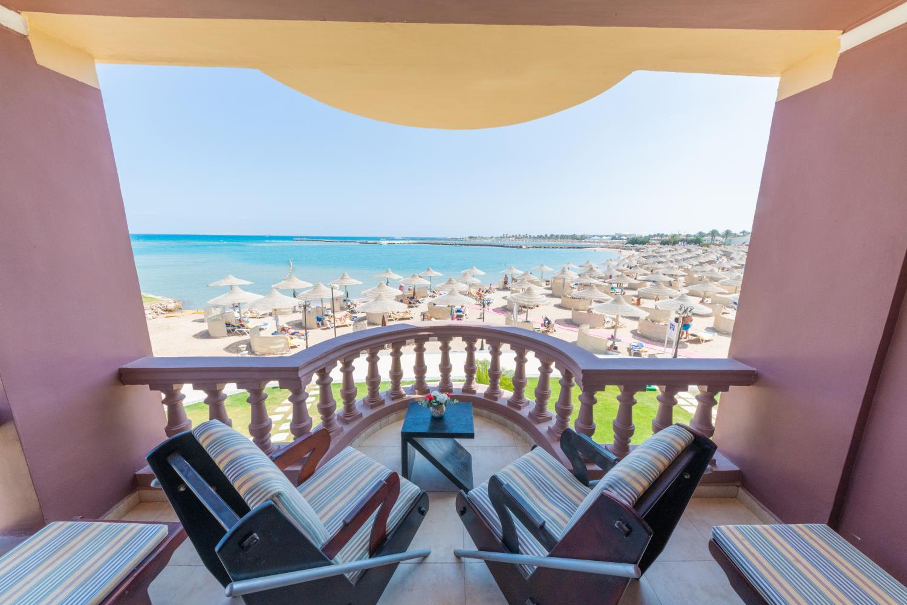 Executive Suite with Sea View - Photo 2