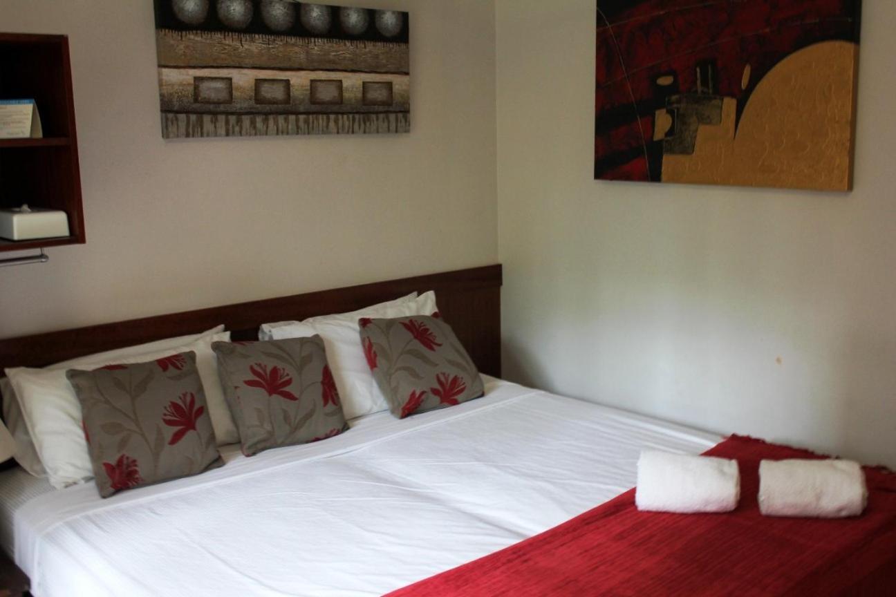 Colonial Queen Suite - Photo 4