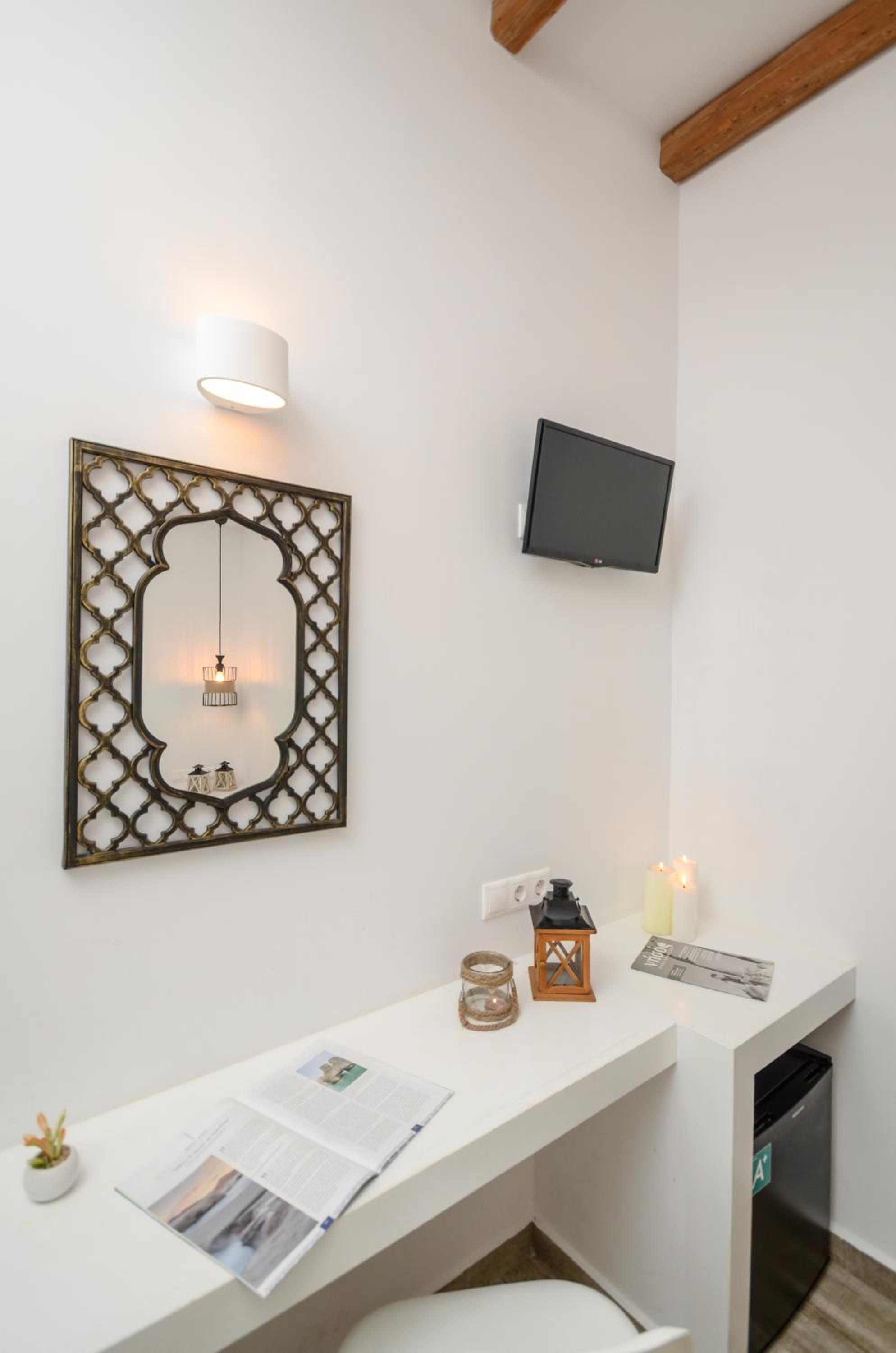 Double Room - Photo 15