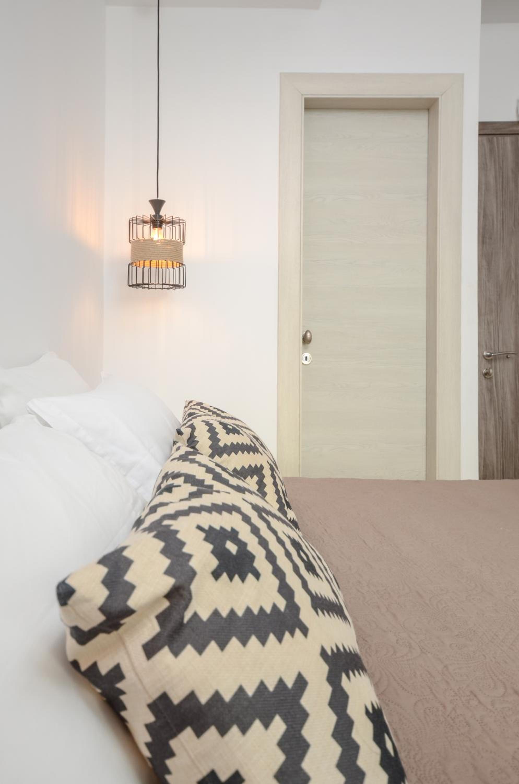 Double Room - Photo 20