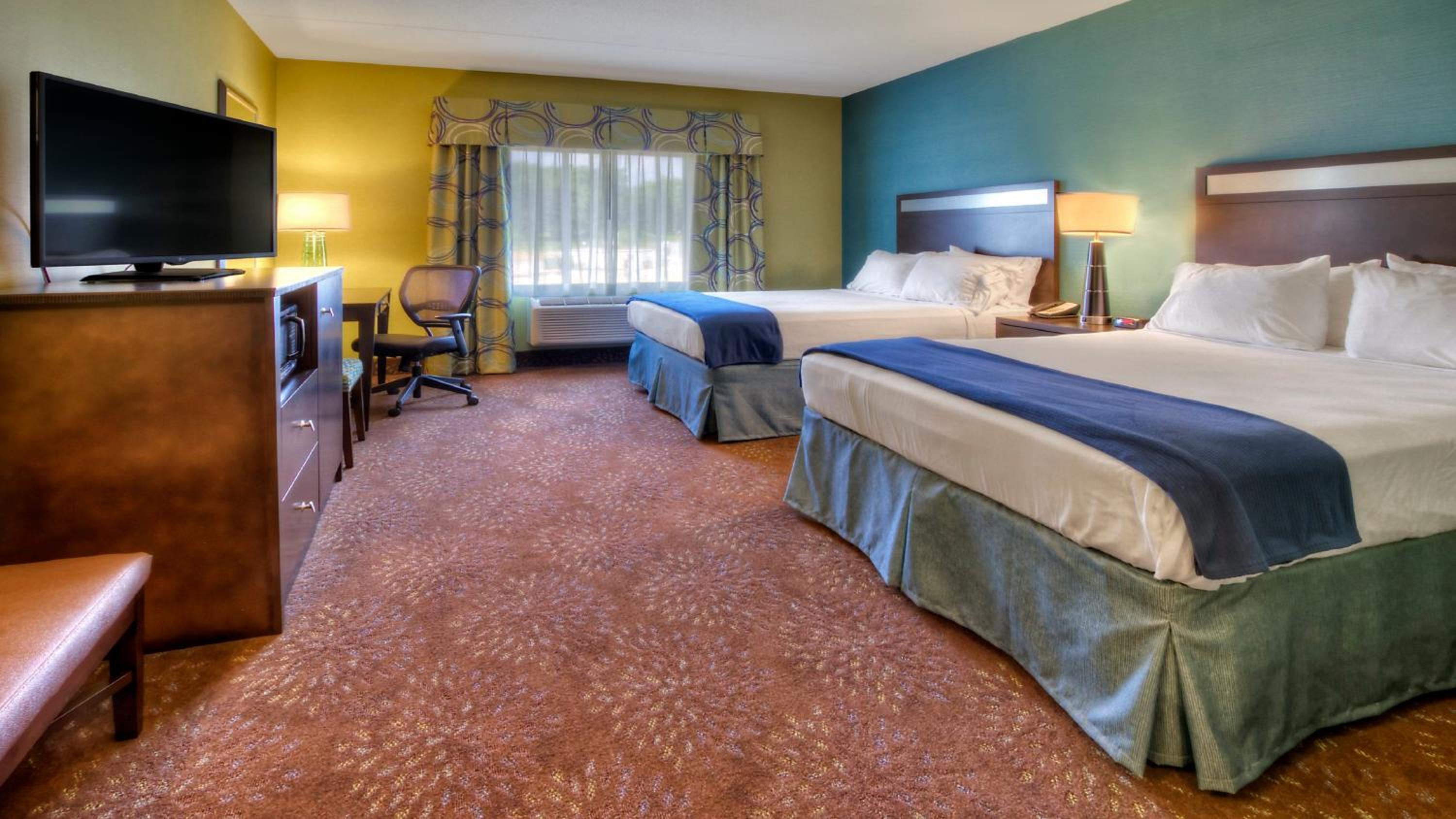 Room with Two Beds - Hearing Accessible - Non-Smoking photo 1