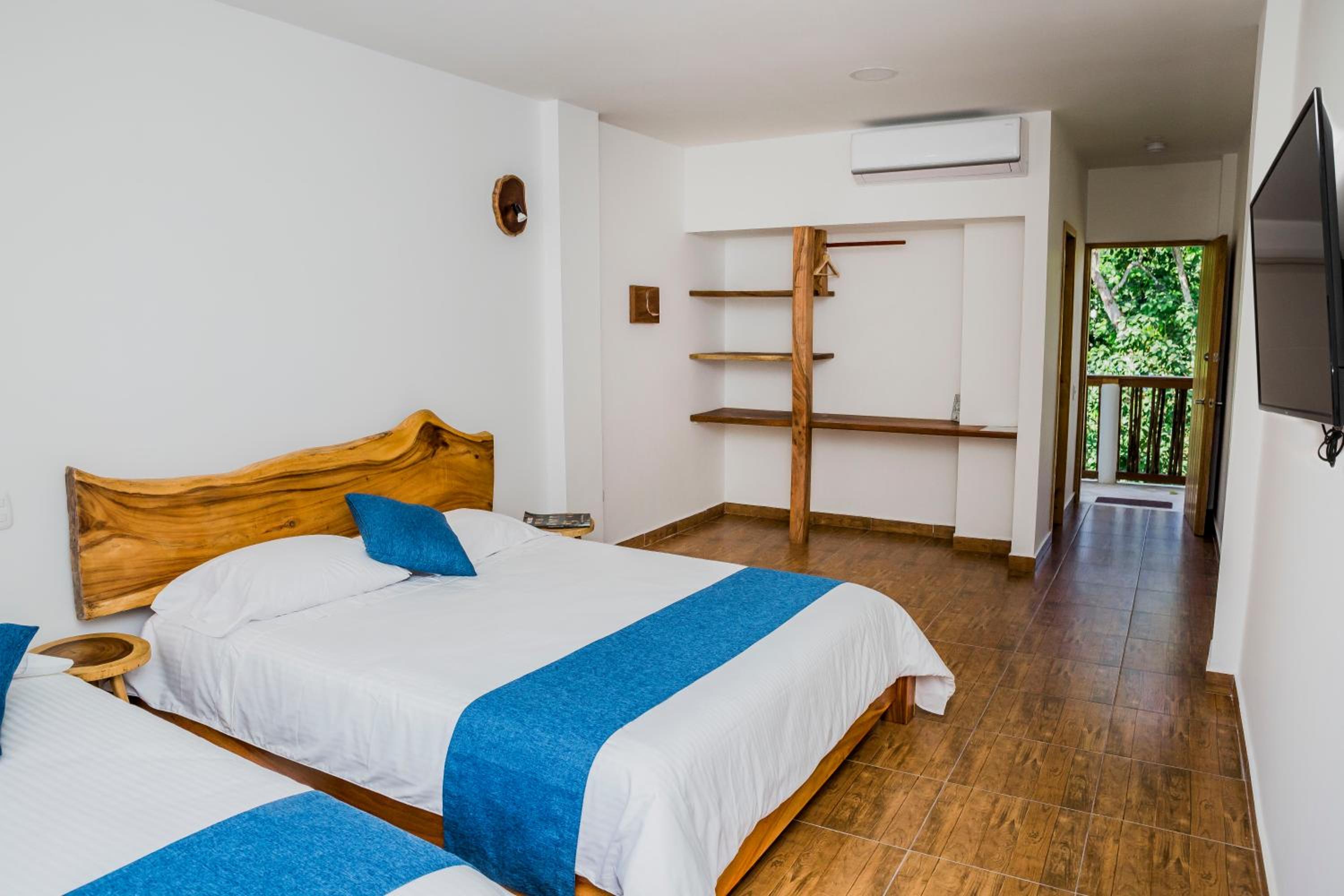 Triple Room with Pool View