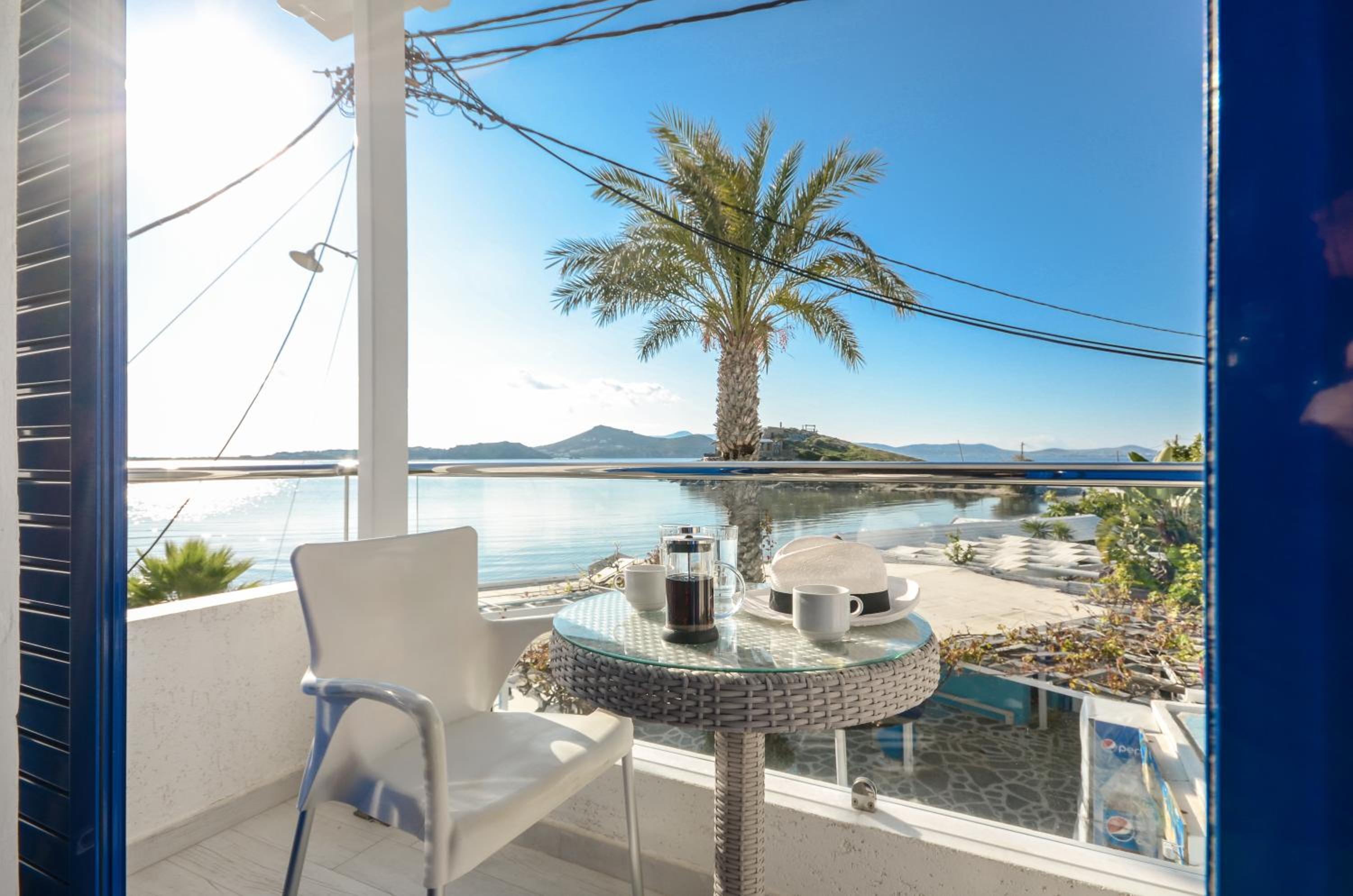 Double Room with Sea View - Photo 17