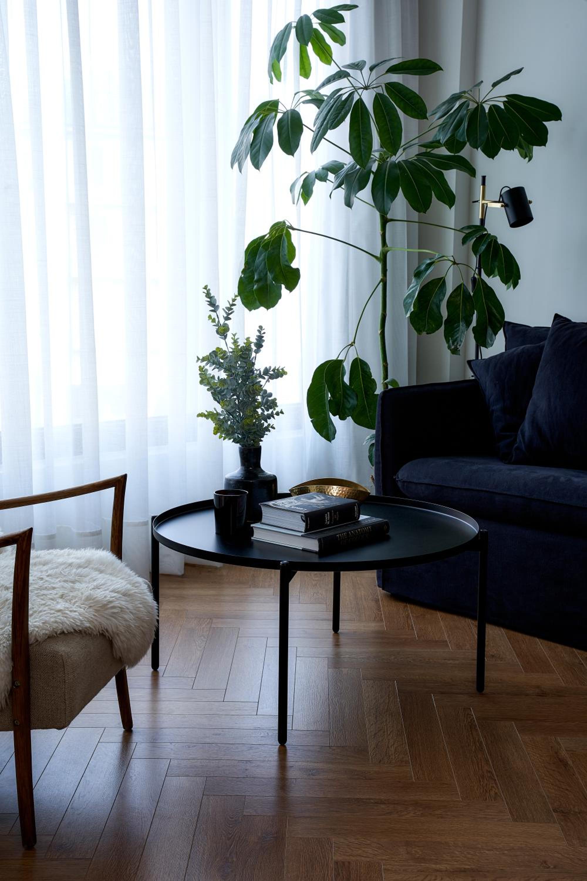 One-Bedroom Apartment with City View - Photo 5