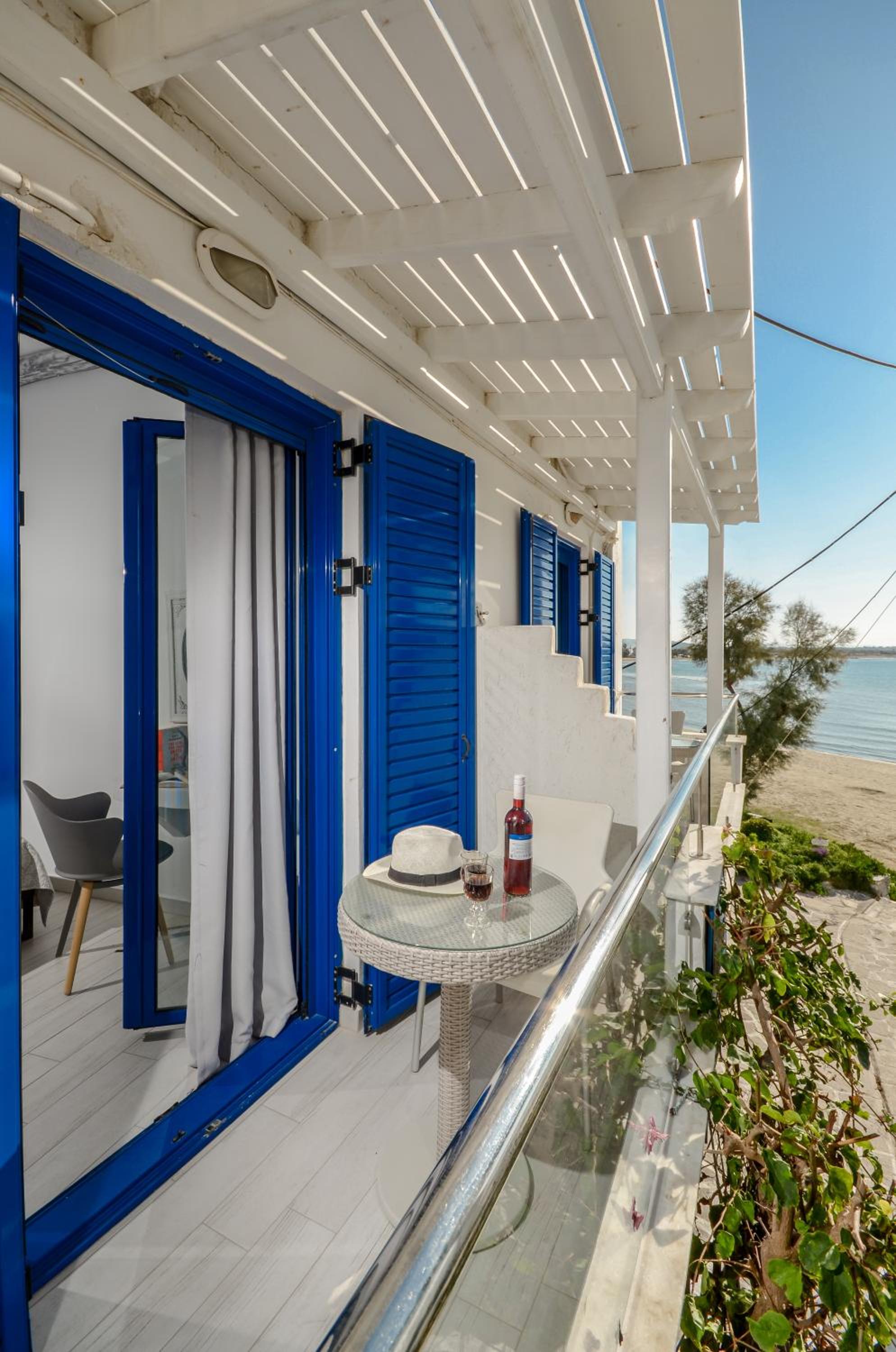 Double Room with Sea View - Photo 12