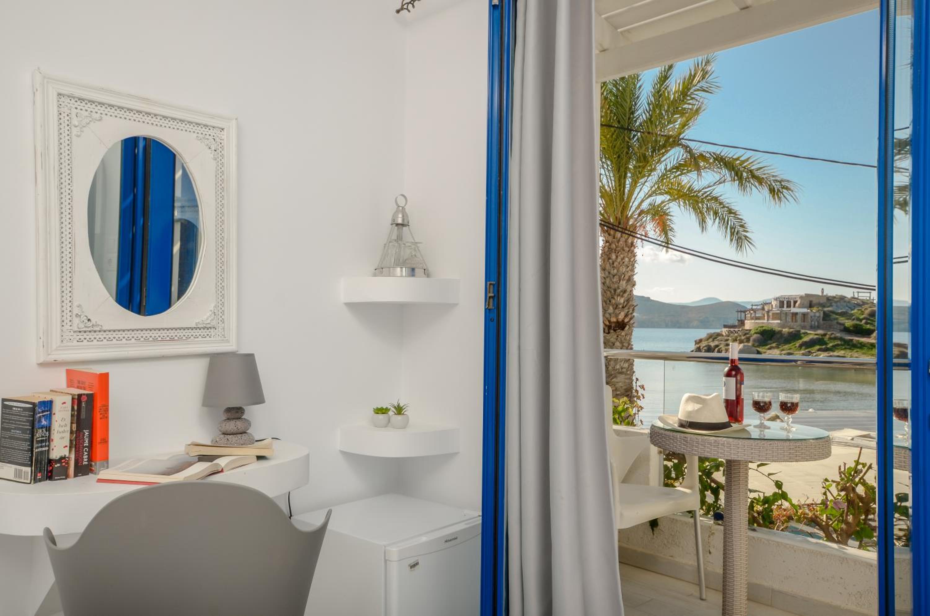 Double Room with Sea View - Photo 21